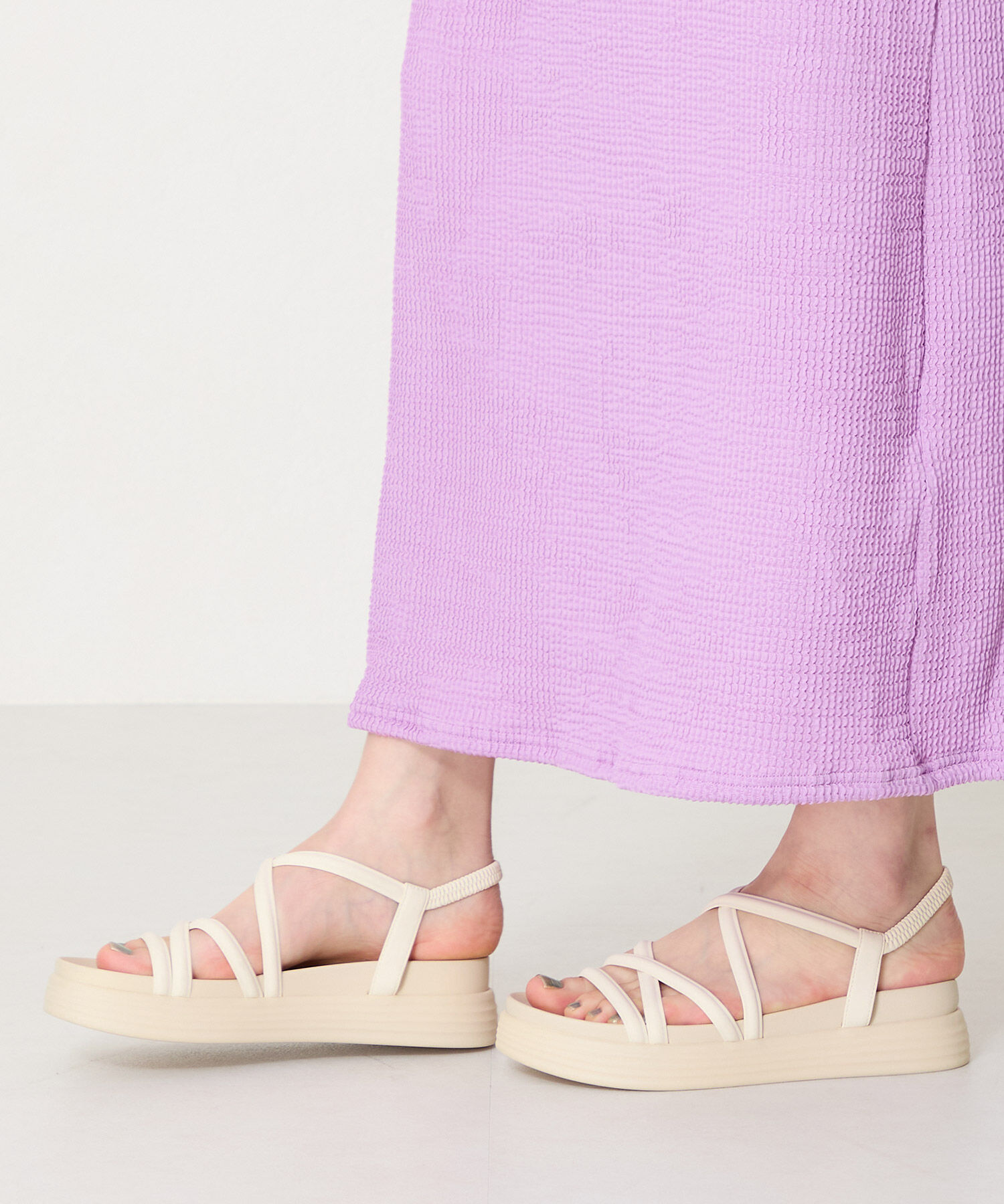 ORiental TRaffic「●2025春夏新作●クロスストラップ軽量ソールサンダル/51218 柔らかい フィット 人気 トレンド」|サンダル|