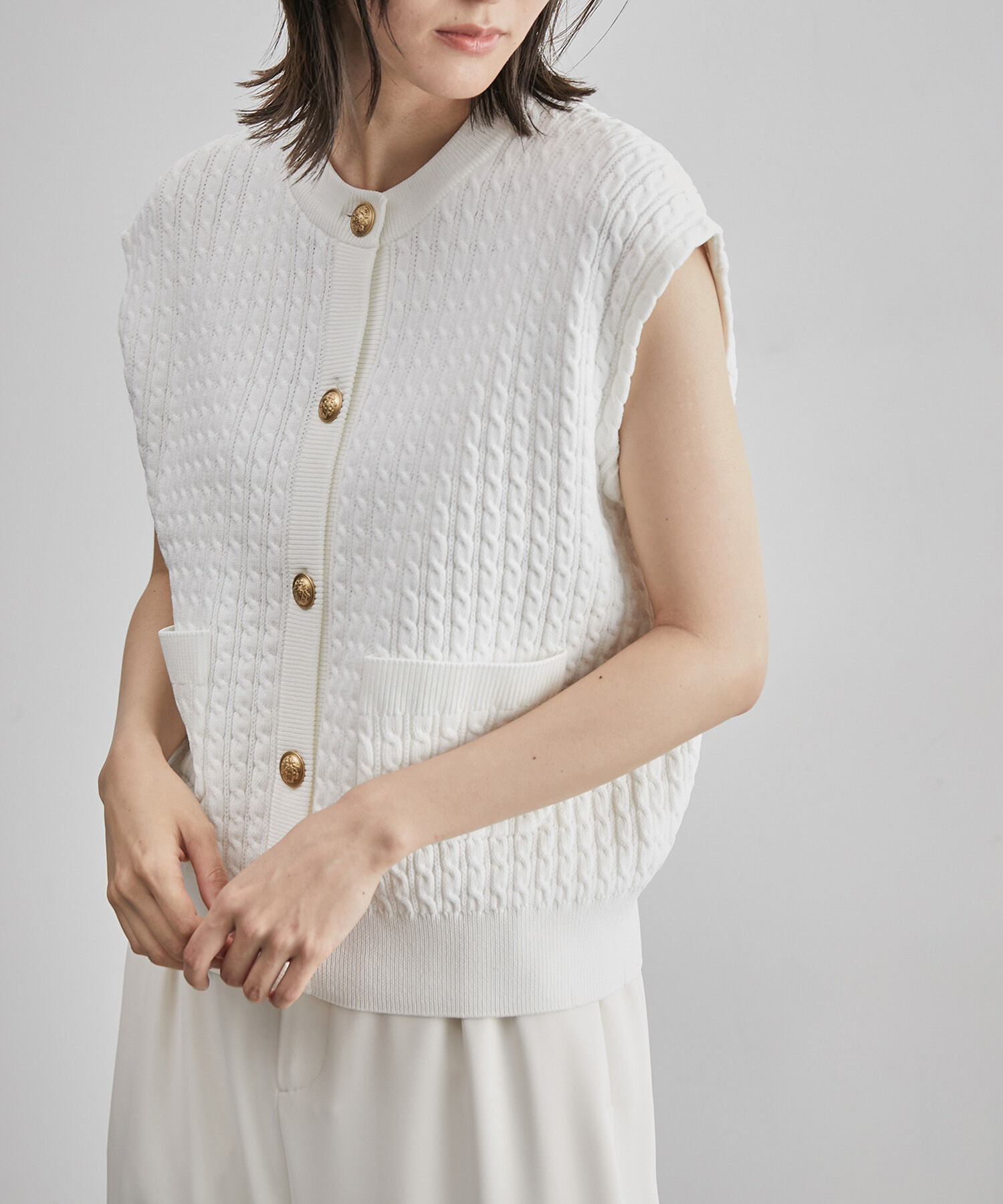 ROPE「メタルボタンケーブルニットベスト」|ベスト・ジレ|