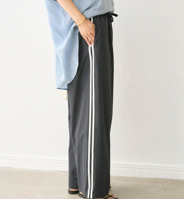  「【撥水/ウォッシャブル】イージートラックパンツ」|チノ|