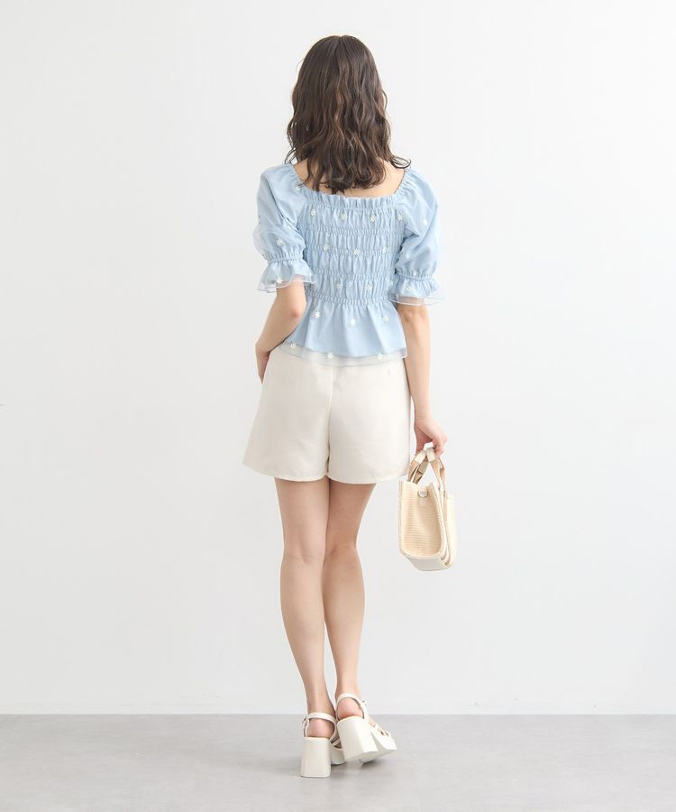 earth music&ecology「フラワー刺繍シャーリングプルオーバー」|シャツ・ブラウス|