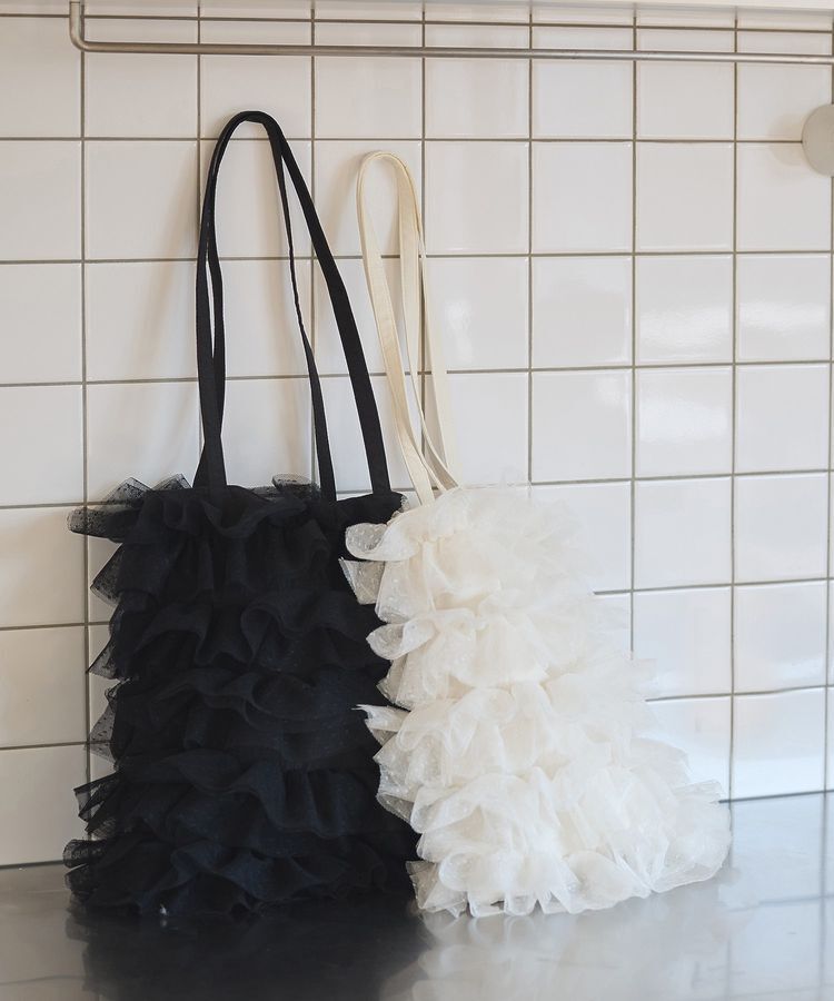 earth music&ecology「ドットチュールフリルトートバッグ」|トートバッグ|