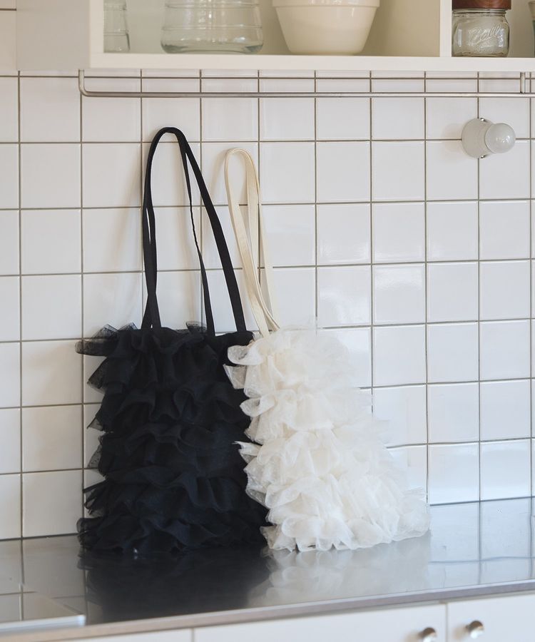 earth music&ecology「ドットチュールフリルトートバッグ」|トートバッグ|