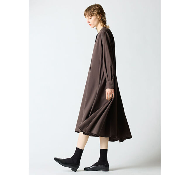 mizuiro ind「mizuiro ind T/Rスタンドカラーフレアワンピース」|ワンピース|