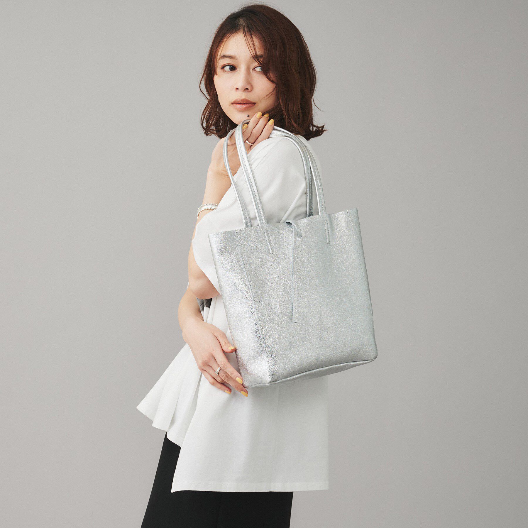 UNTITLED「【MILOS】メタリックレザートート」|トートバッグ|