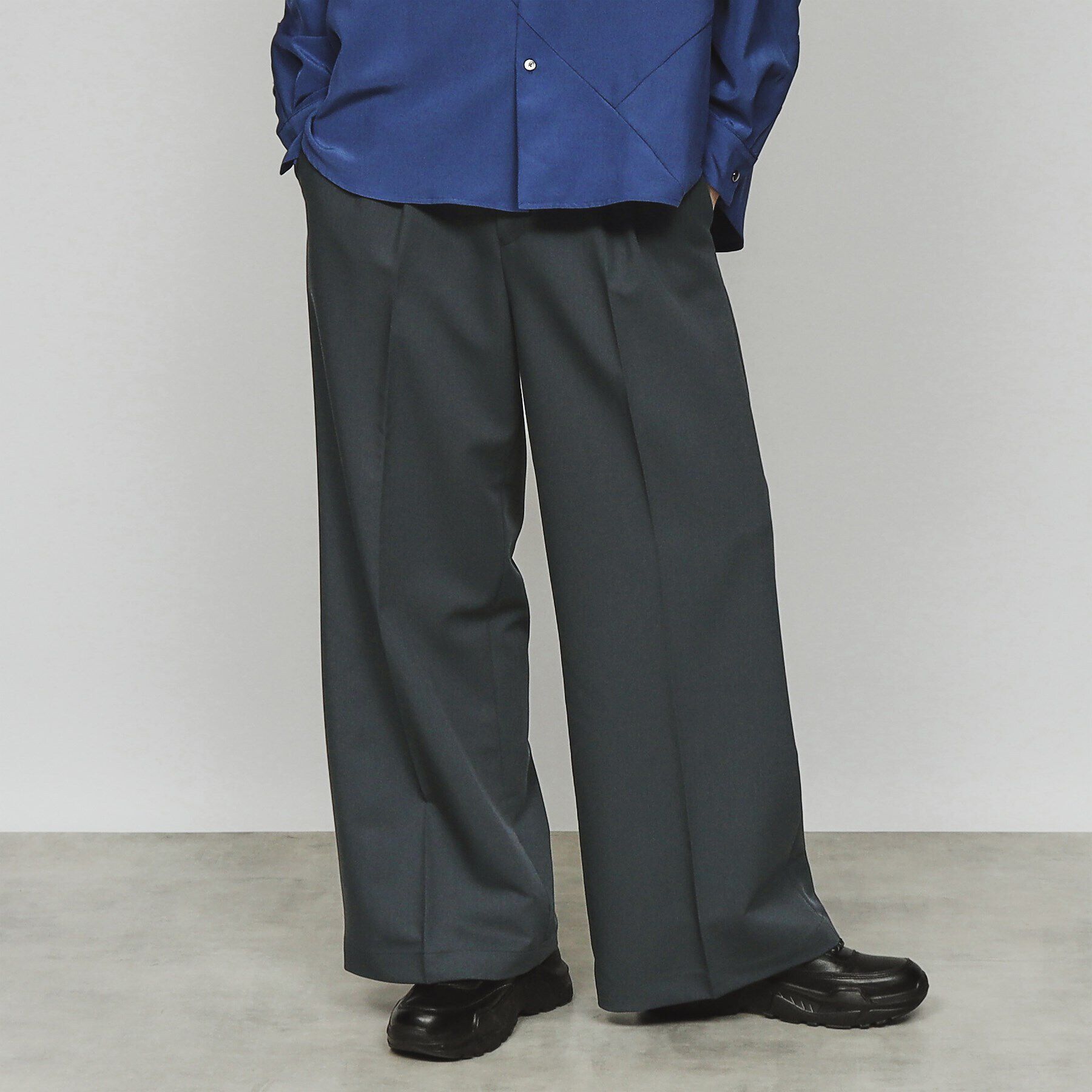 tk.TAKEO KIKUCHI「【Aラインシリーズ】スラックス」|その他|グレー(012)