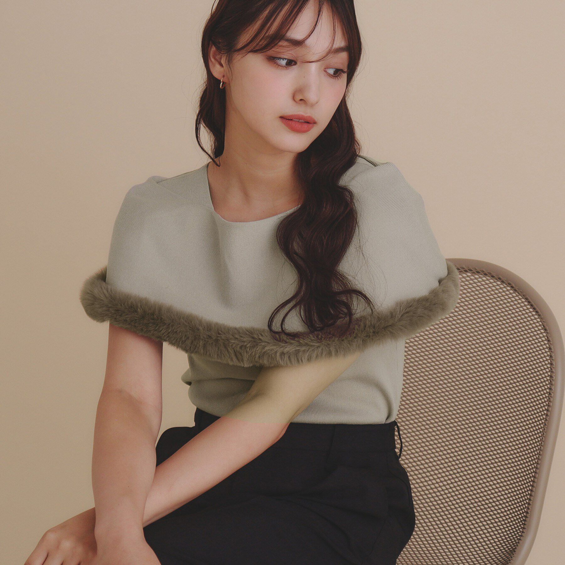 index「《美人百花掲載》ファートリミングケープニット【洗濯機洗い可】」|ニット・セーター|