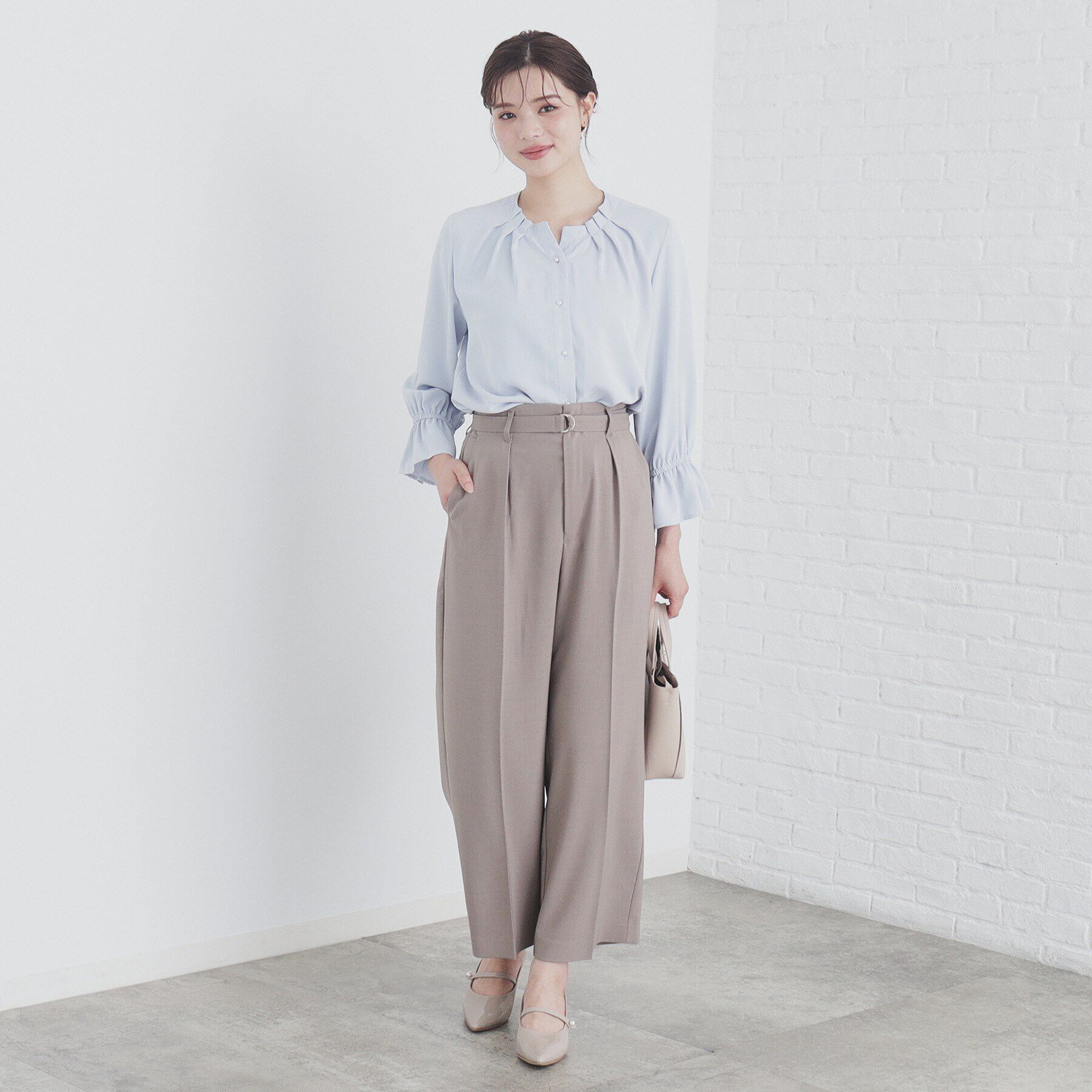 index「タックネックパール調ブラウス【洗濯機洗い可/ストレッチ/イージーアイロン】」|シャツ・ブラウス|