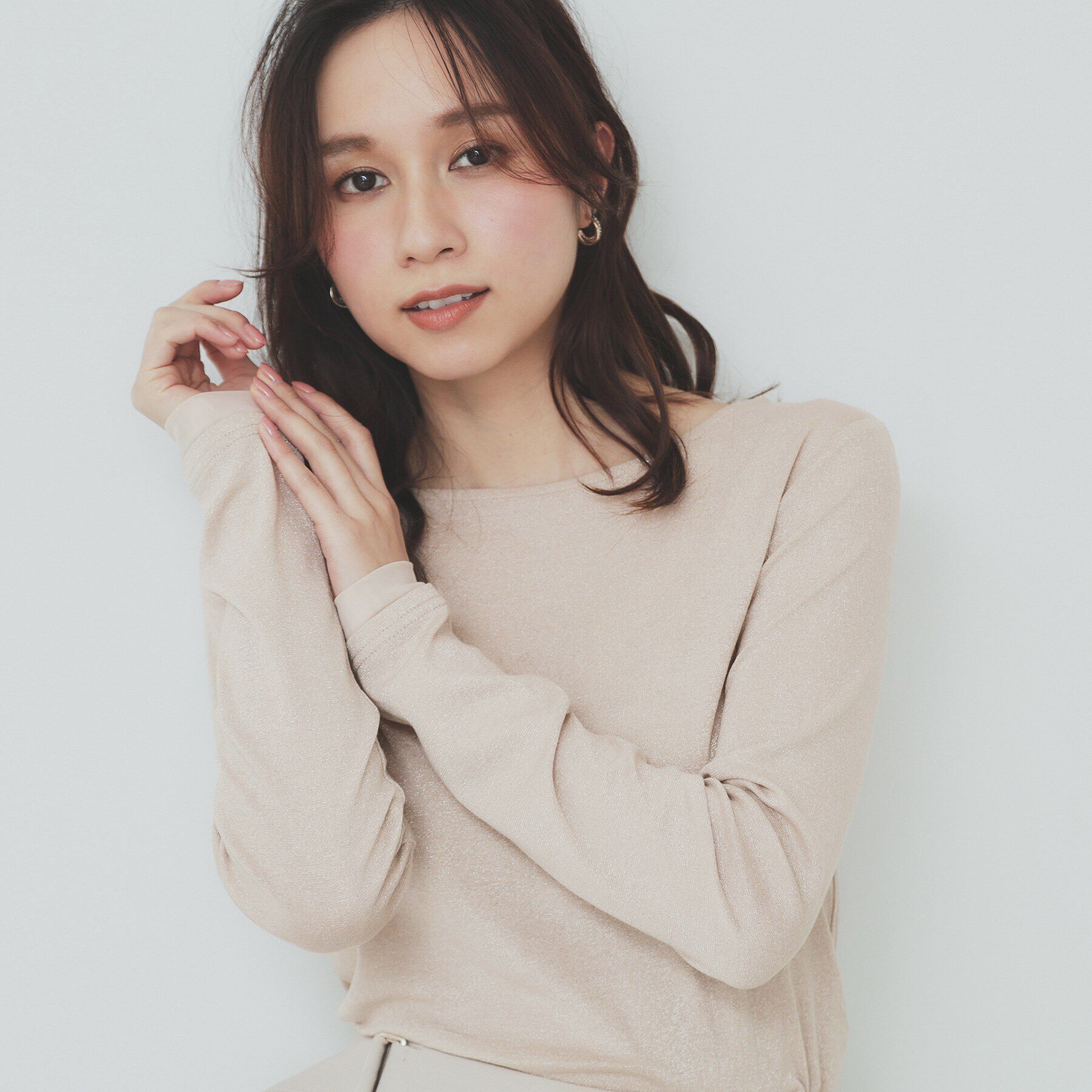 index「ラメシアーチュールトップス【洗濯機洗い可】」|Tシャツ・カットソー|グレージュ(650)