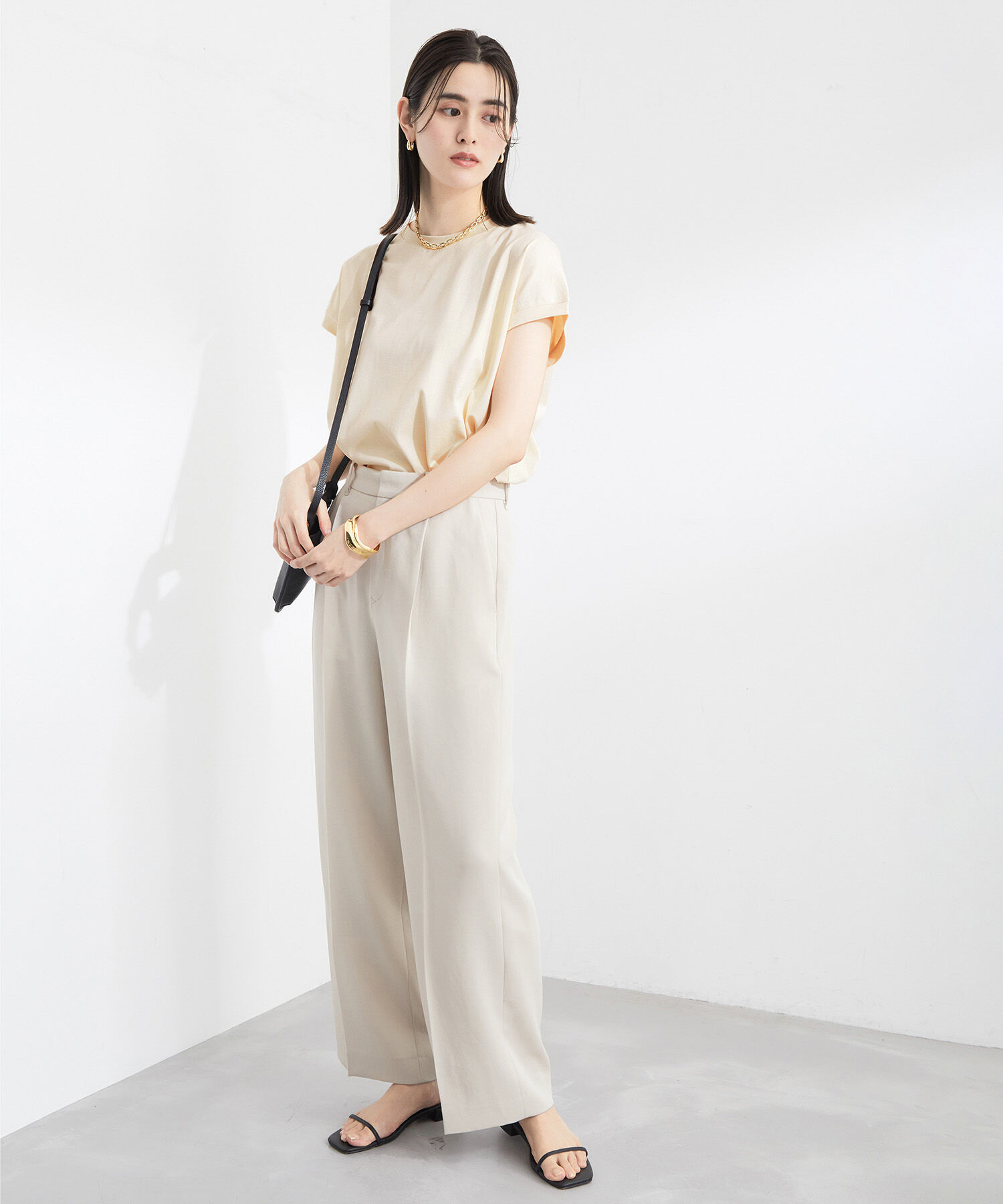 ROPE「【新色追加】【洗える】アームレットキャップスリーブTシャツ」|Tシャツ・カットソー|