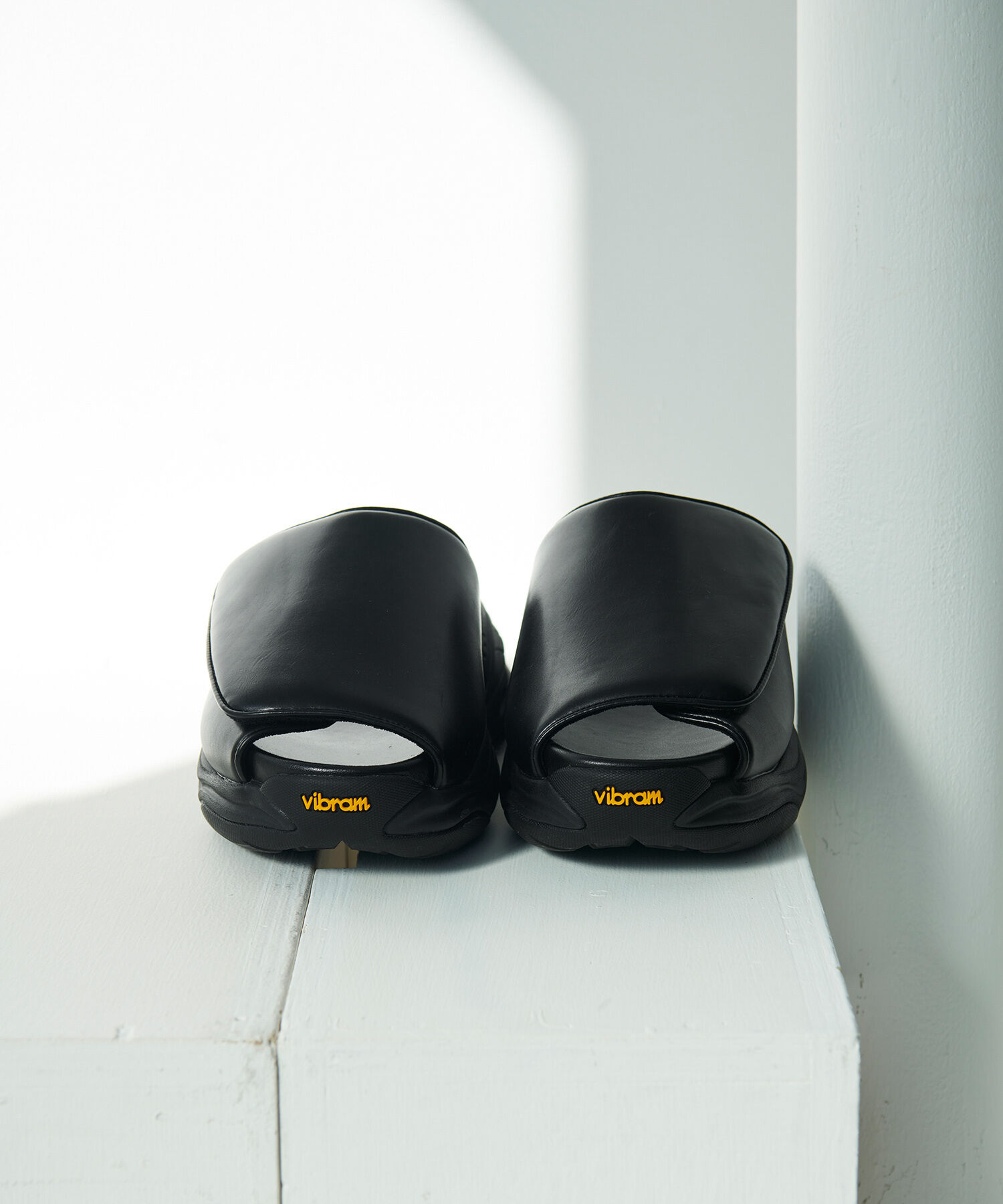 ADAM ET ROPE'「Vibramパデッドサンダル」|サンダル|