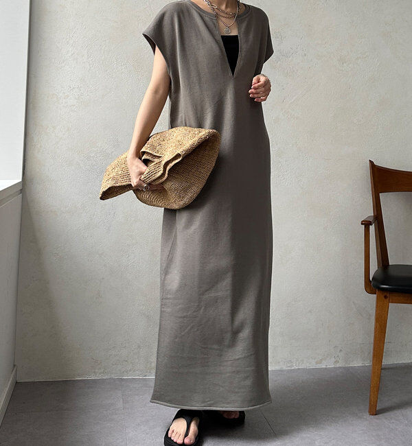  「【SAKURA 企画】【一部WEB限定カラー】深Vスウェットワンピース」|ワンピース|