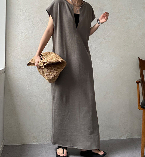  「【SAKURA 企画】【一部WEB限定カラー】深Vスウェットワンピース」|ワンピース|