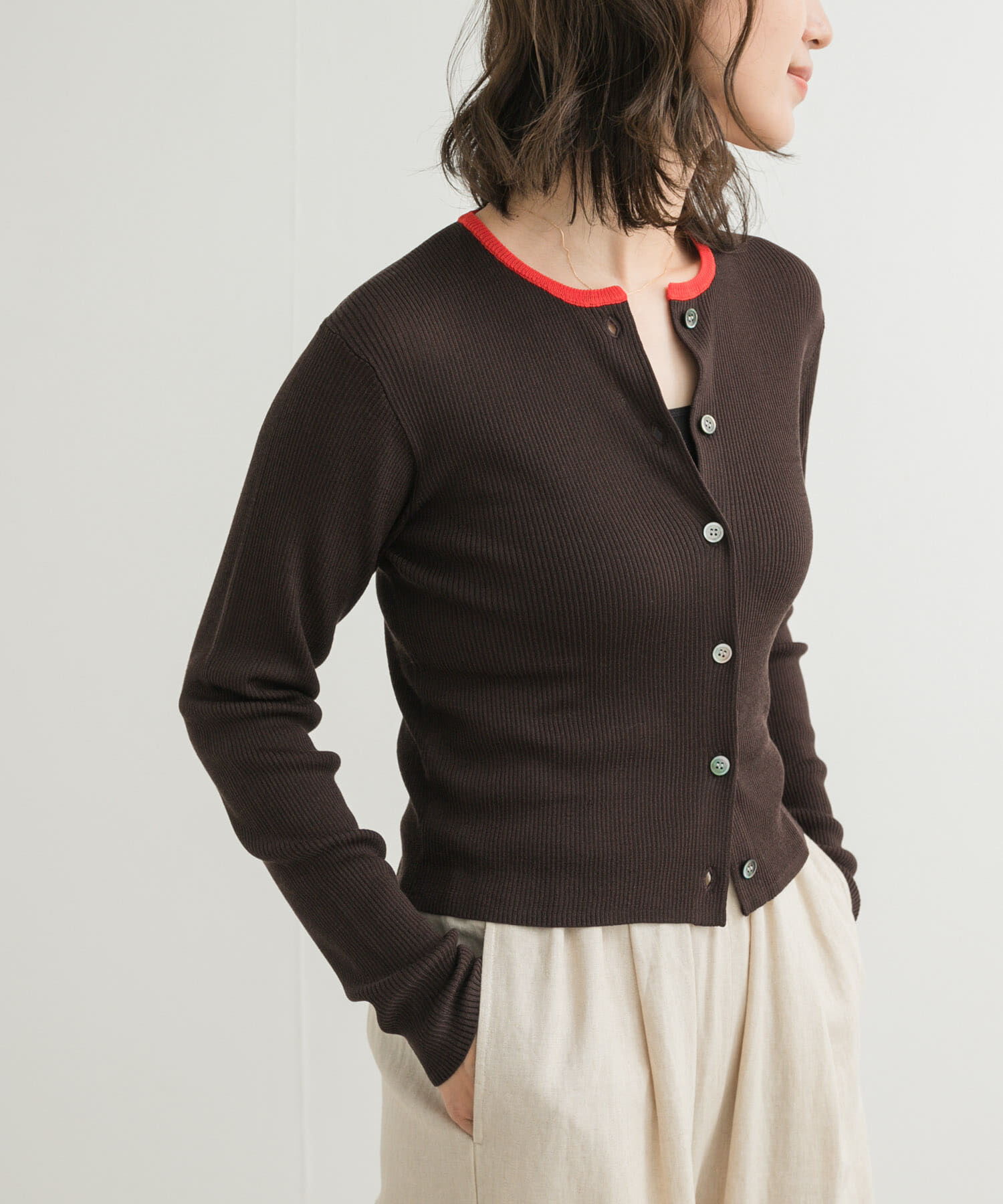 URBAN RESEARCH DOORS「『別注』Audrey and John Wad&times;DOORS　バイカラーカーディガン」|カーディガン|