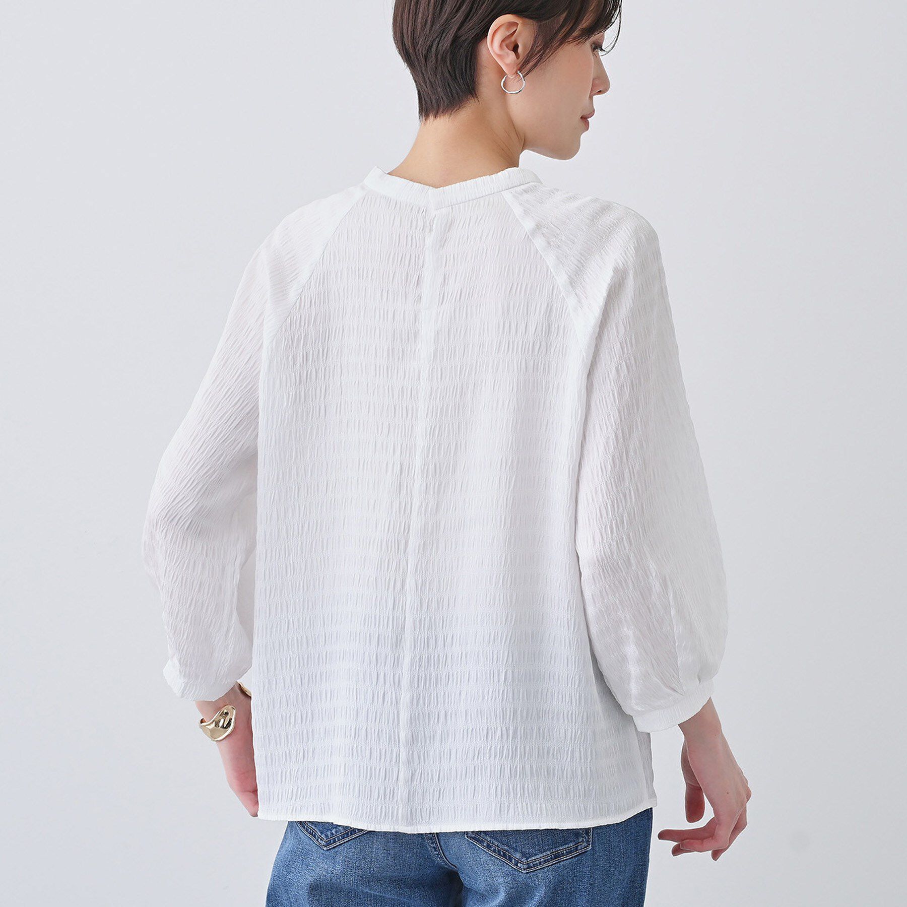 INDIVI「【洗える】シャーリング風ラグランスリーブブラウス」|シャツ・ブラウス|