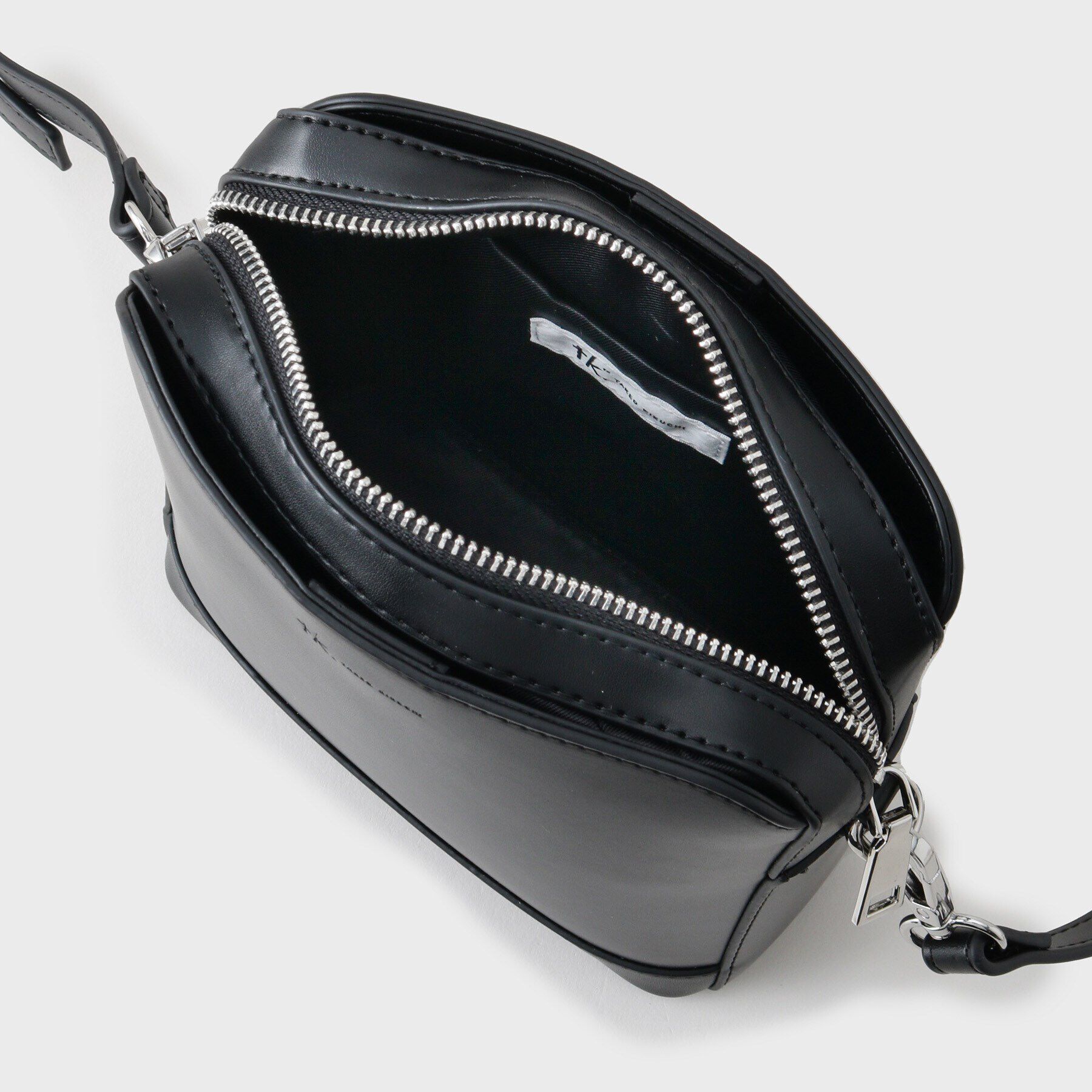 tk.TAKEO KIKUCHI「アオリミニショルダー」|ショルダー・メッセンジャー|