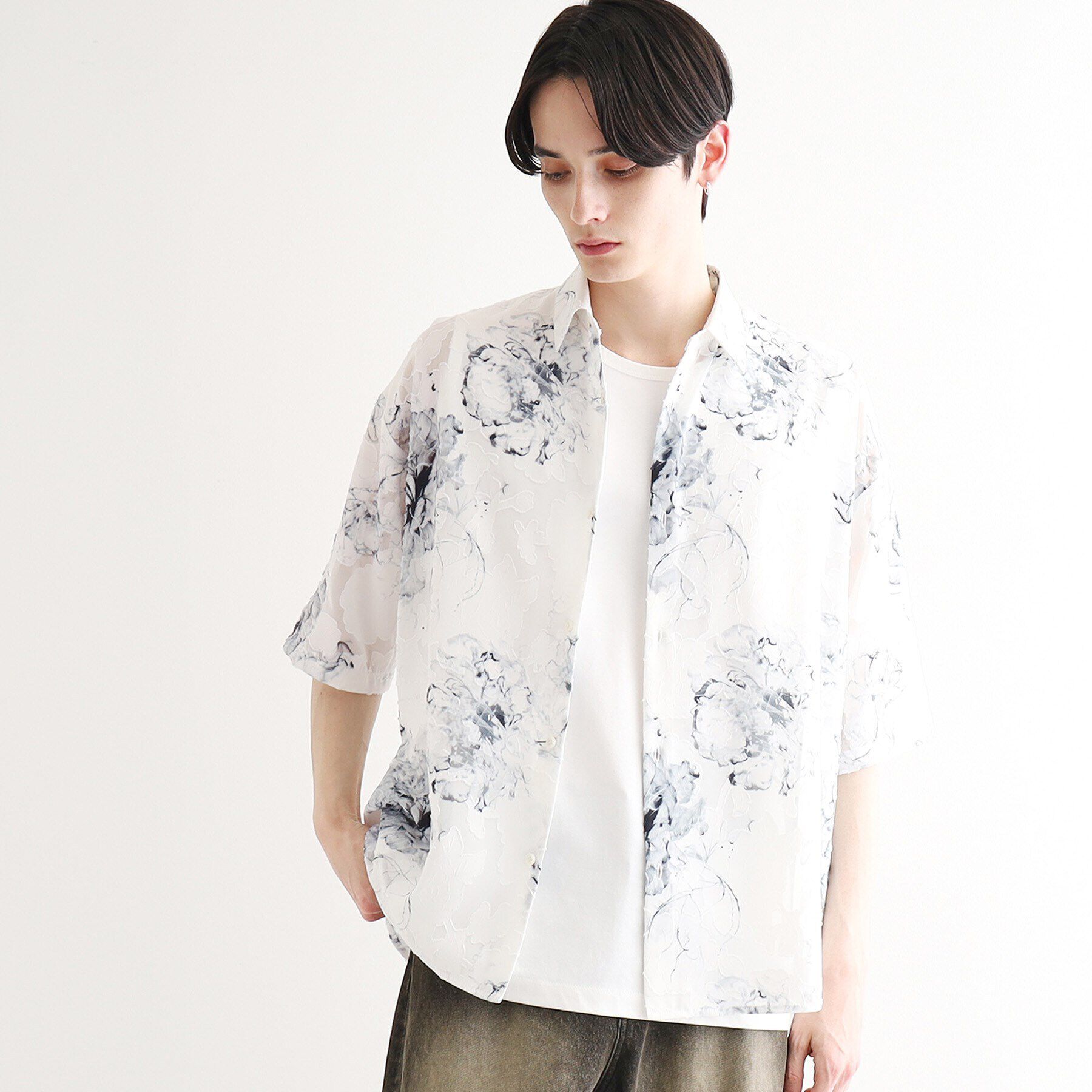 tk.TAKEO KIKUCHI「シアージャカードフラワーシャツ」|シャツ・ブラウス|ホワイト(401)