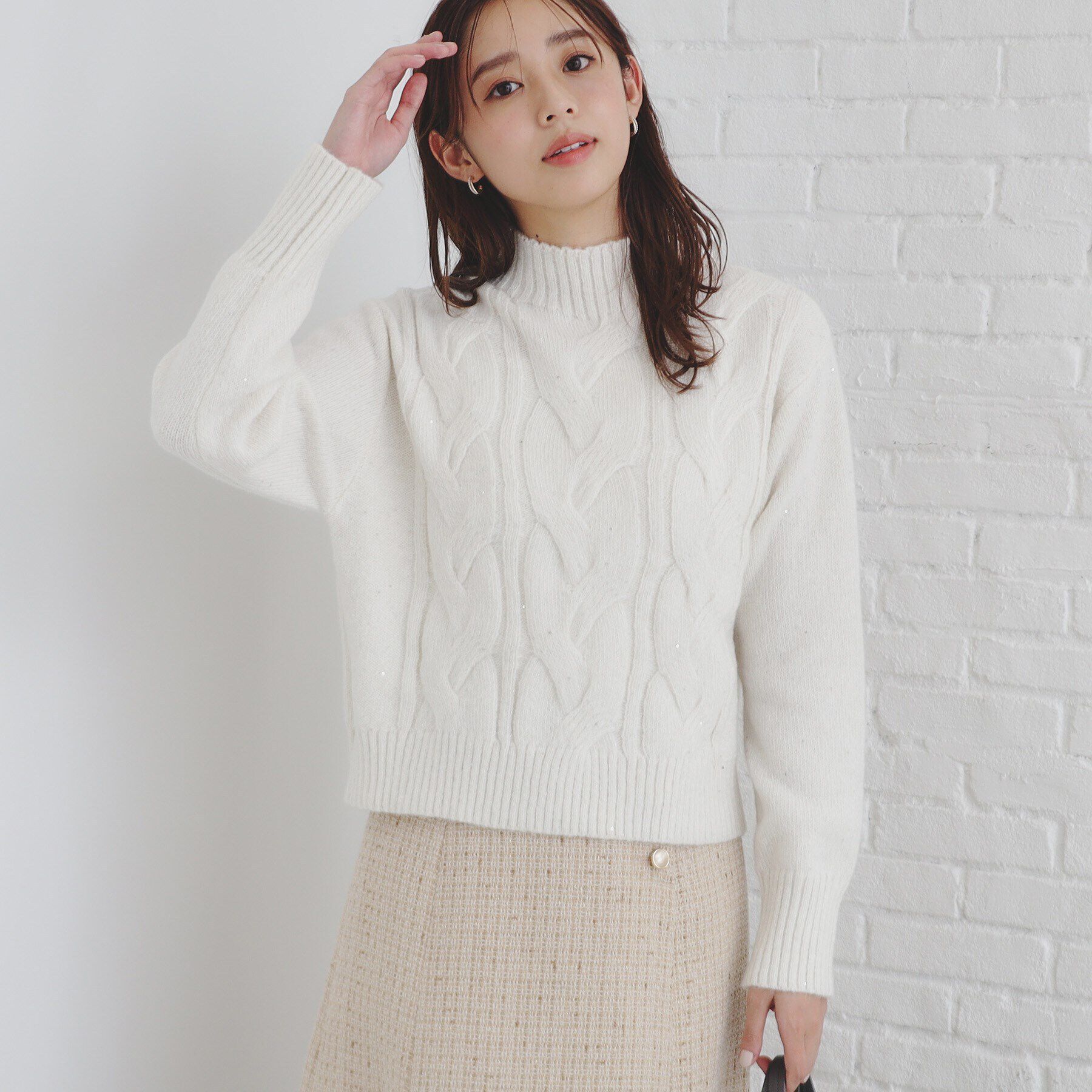 index「《美人百花掲載》スパンコールケーブルニット【洗濯機洗い可】」|ニット・セーター|アイボリー(604)
