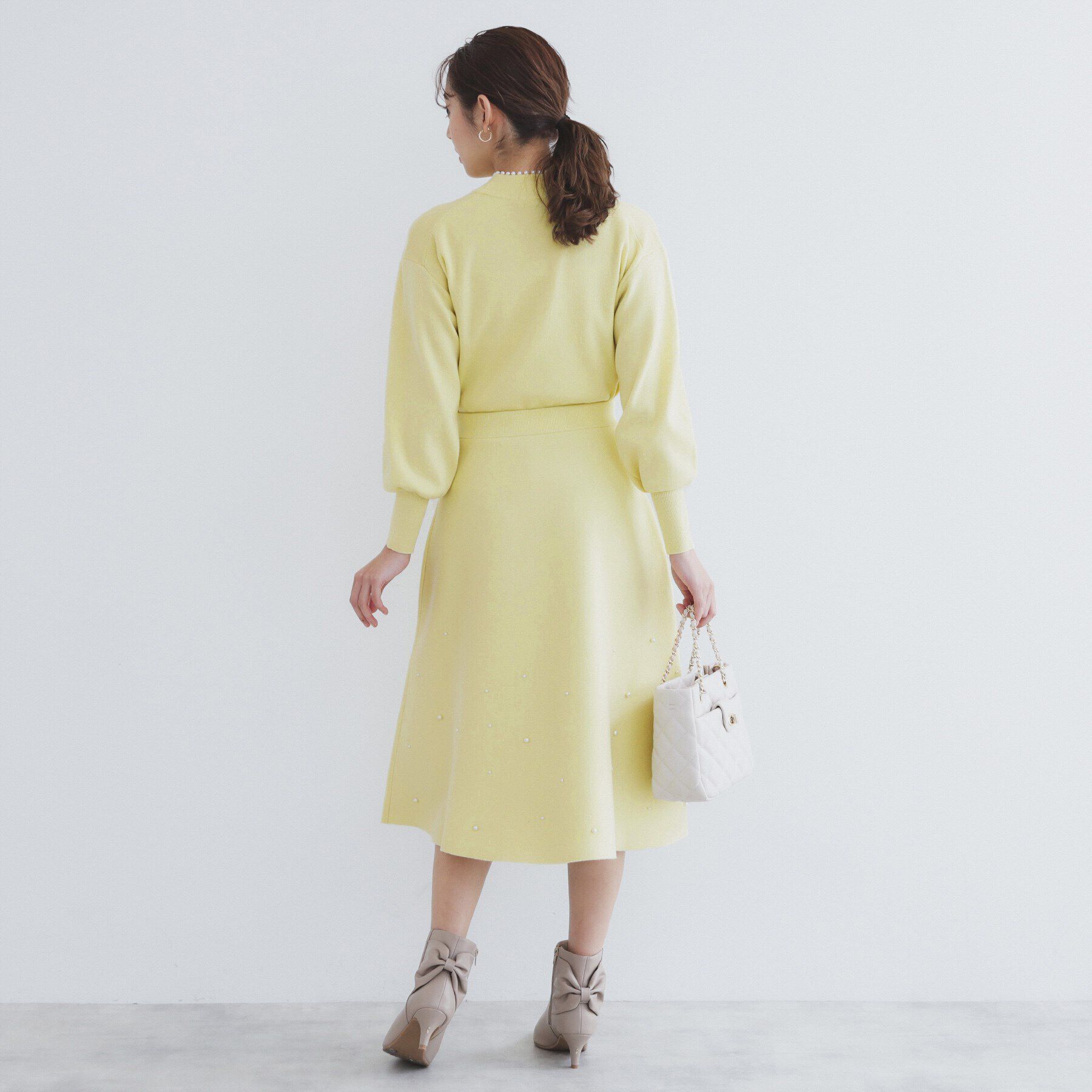 index「《美人百花掲載》パール調フレアニットスカート/セットアップ対応【洗濯機洗い可】」|スカート|