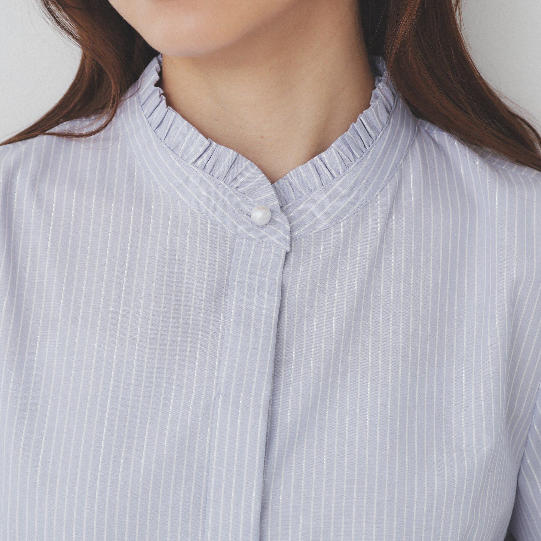 index「《5色展開》フリルバンドカラーペプラムブラウス【洗濯機洗い可/イージーアイロン/防シワ】」|シャツ・ブラウス|