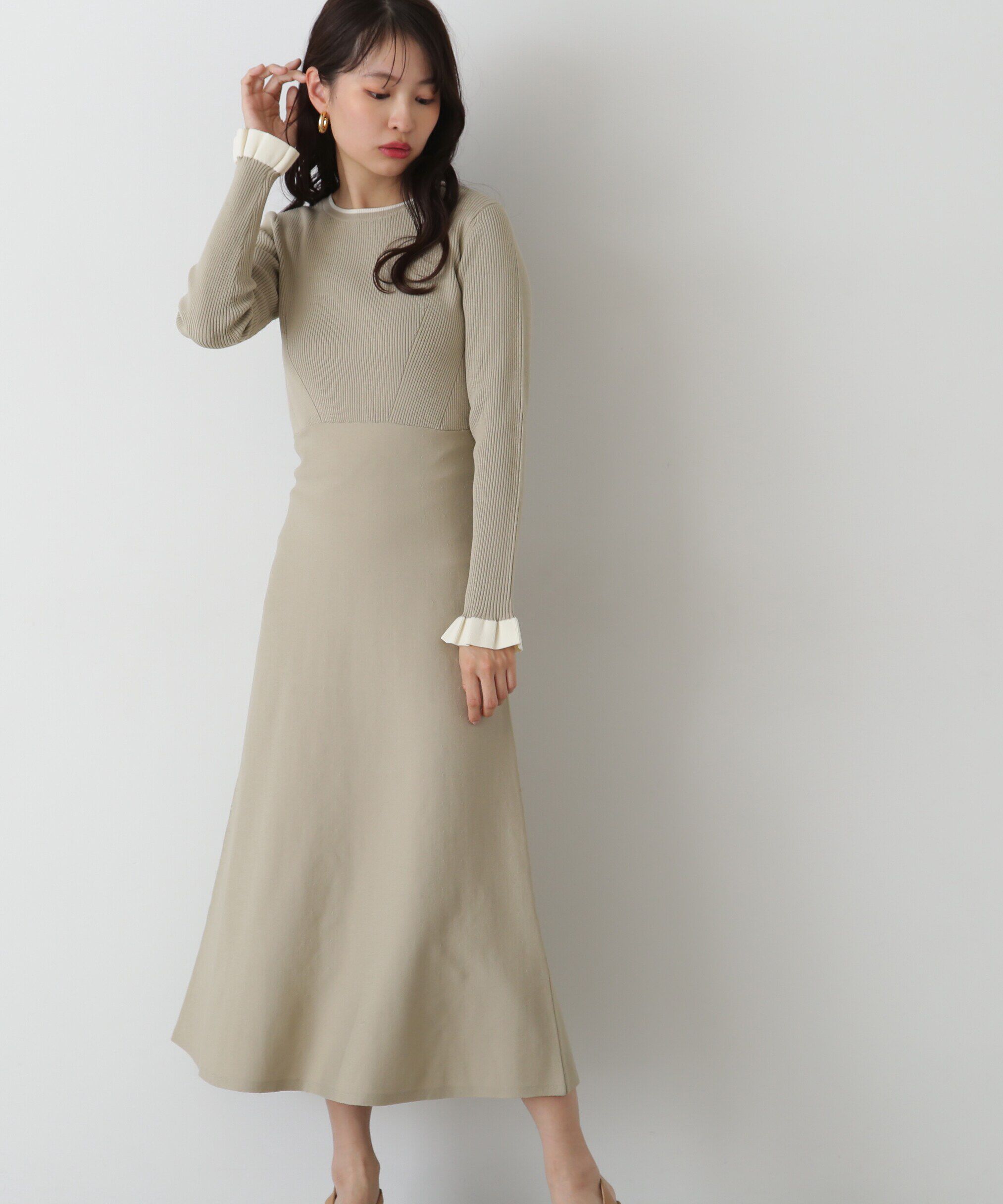  「バイカラーニットワンピース」|ワンピース|ライトベージ 1