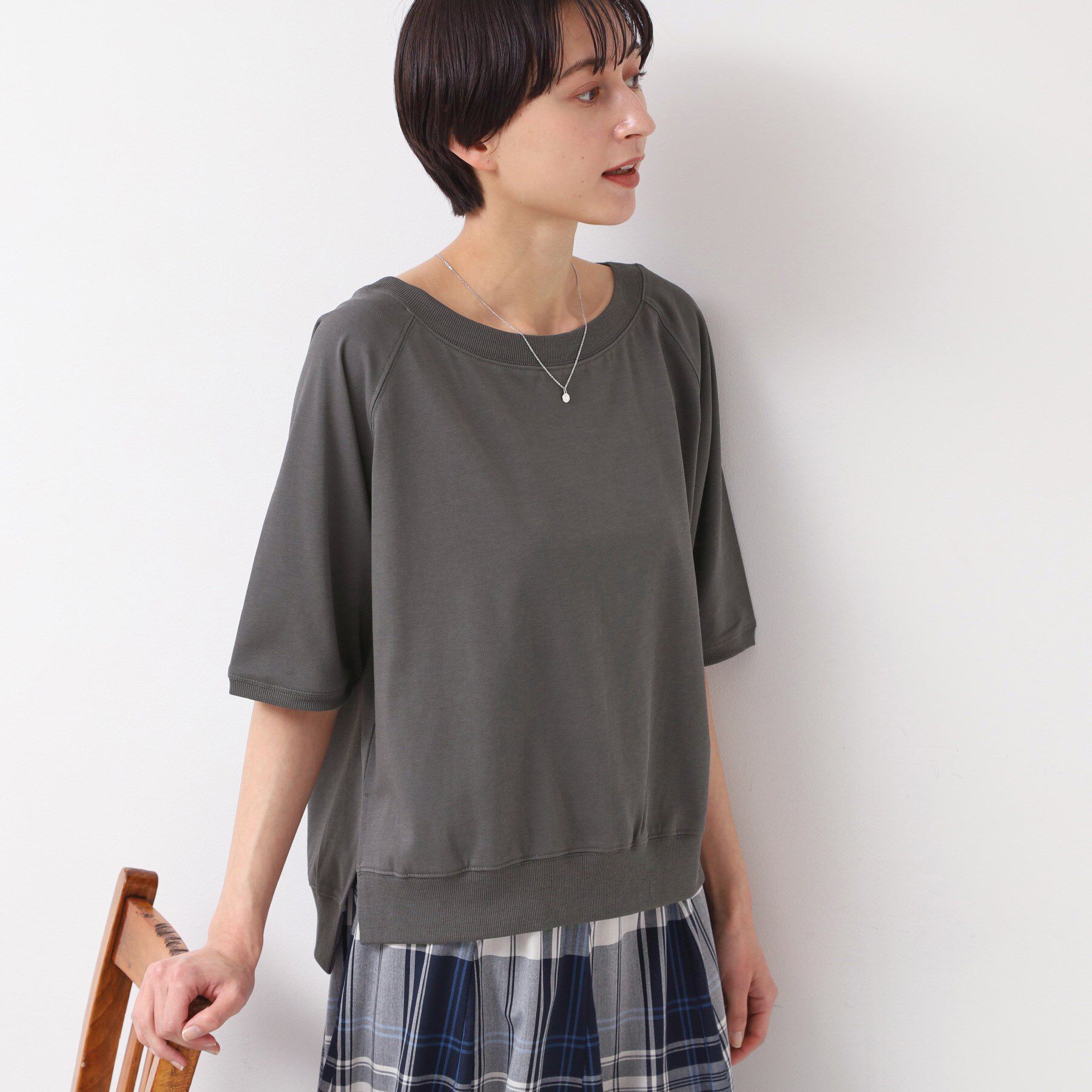 Dessin「【接触冷感・UV・洗える】裾リブスリット五分袖カットソー」|Tシャツ・カットソー|