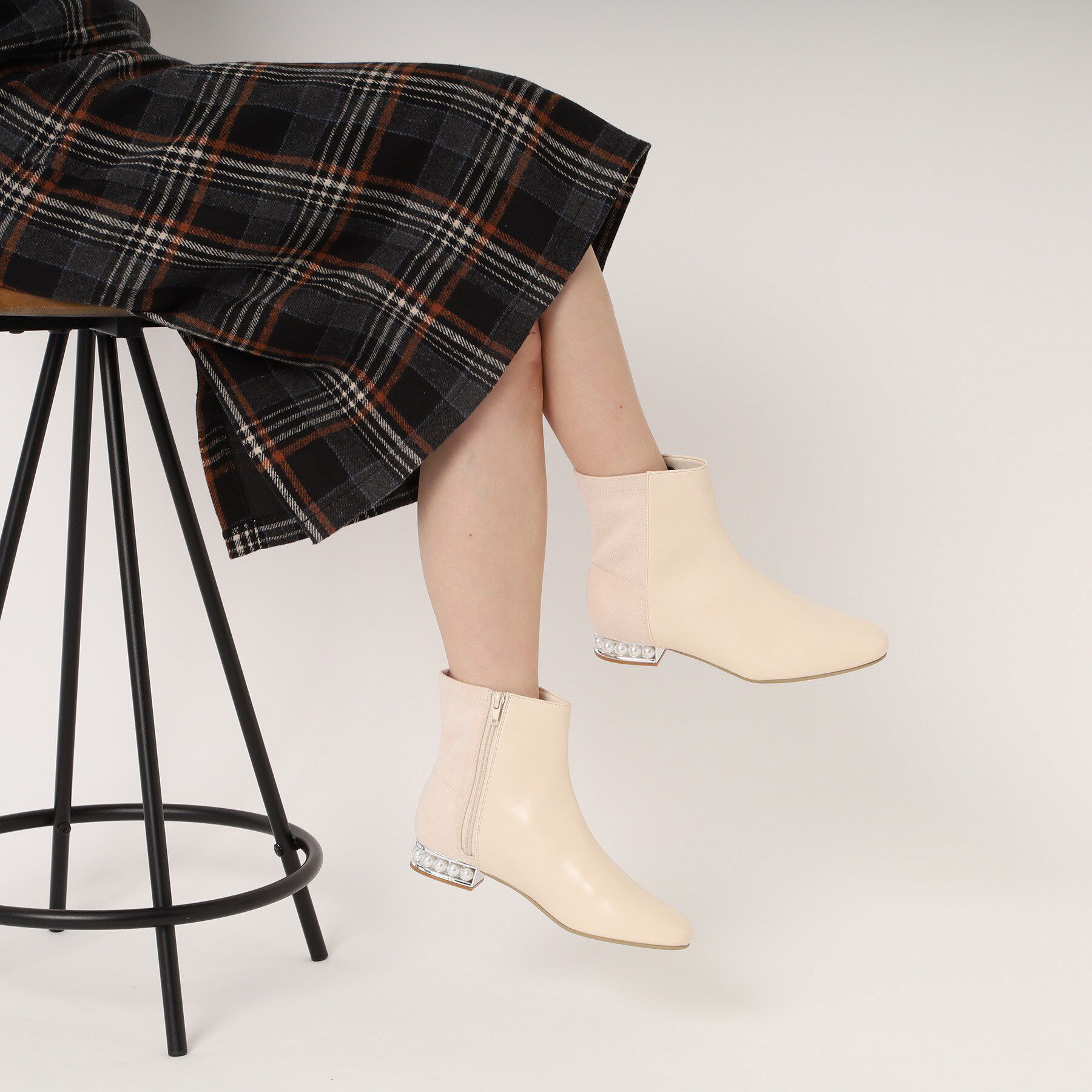 ESPERANZA「パール調ヒールショートブーツ」|ショートブーツ|