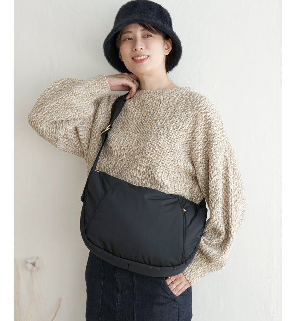 ikka「フワカルハーフムーンショルダーバッグ」|その他|ブラック