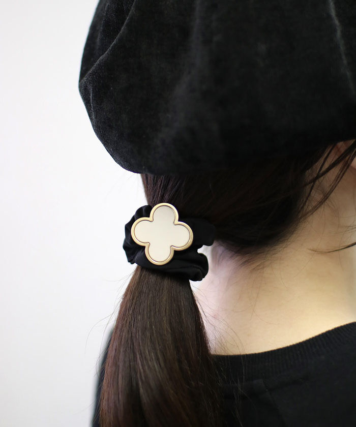 BACKYARD FAMILY「ヘアゴム 子供 クローバー ベロア 通販 シュシュ 髪飾り キッズ 子ども 女の子 卒園式 入園式」|その他|
