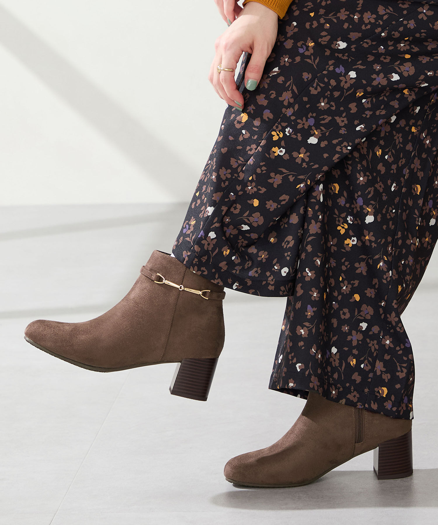 WA Oriental TRaffic「●2025秋冬新作●ビットモチーフ ショートブーツ /52403」|ショートブーツ|BROWN