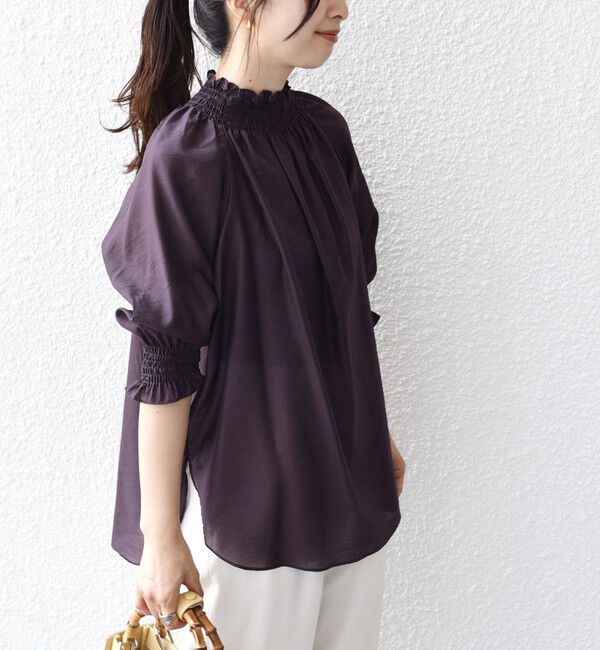 SHIPS for women「〈洗濯機可能〉シアー シャーリング ネック 5分袖 ブラウス」|シャツ・ブラウス|