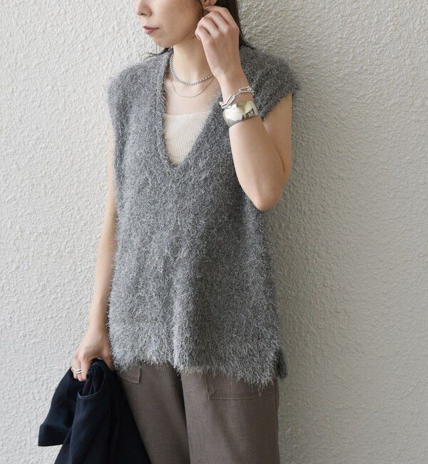 SHIPS Colors 「SHIPS Colors:〈手洗い可能〉フェイク フェザー Vネック ベスト◇」|ベスト・ジレ|