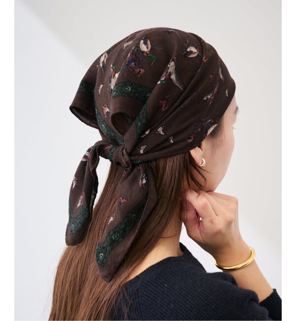 FRAMeWORK「Vincenzo Miozza/ヴィンセンツォ ミオッツァ duck プリントスカーフ」|バンダナ・スカーフ|ブラウン