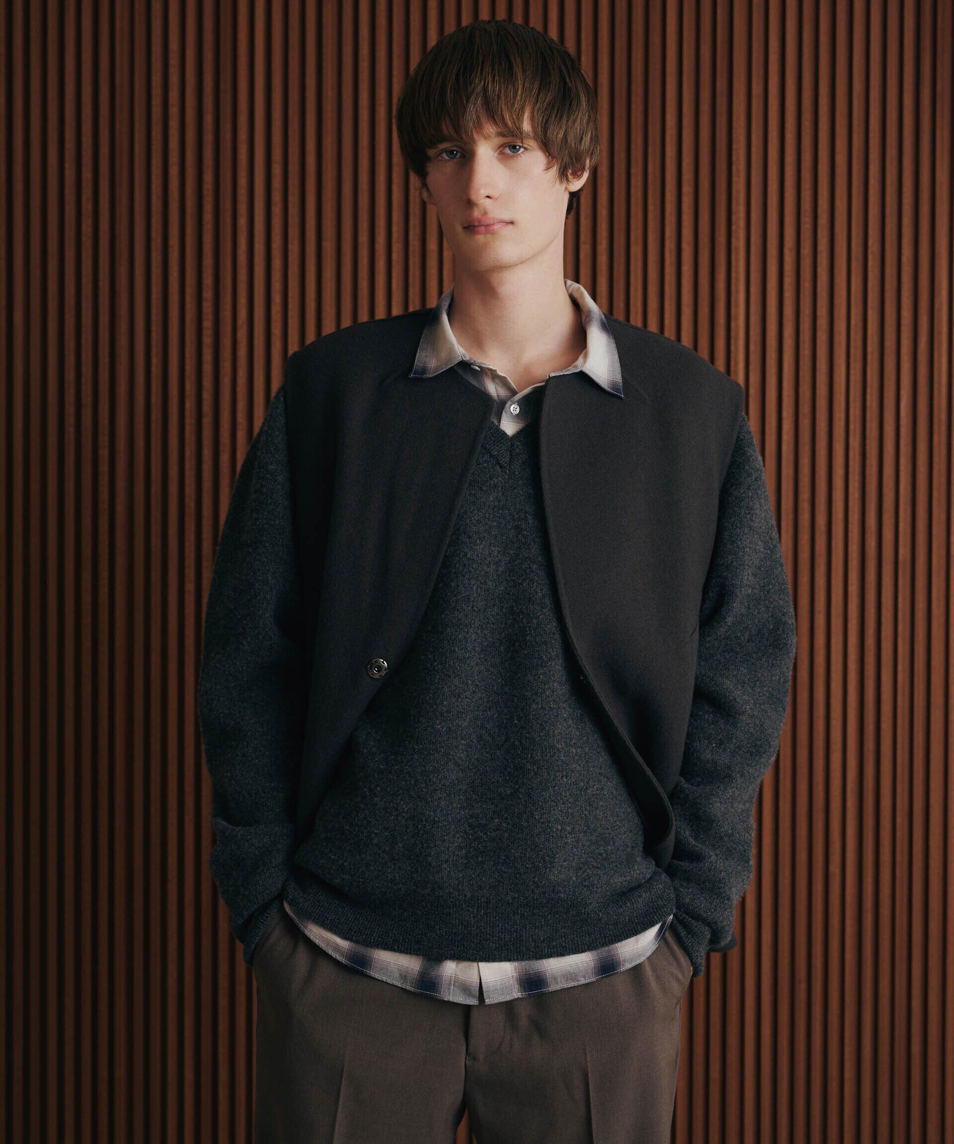 nano･universe「AQUA ウールカシミヤVネックプルオーバー」|ニット・セーター|チャコール3