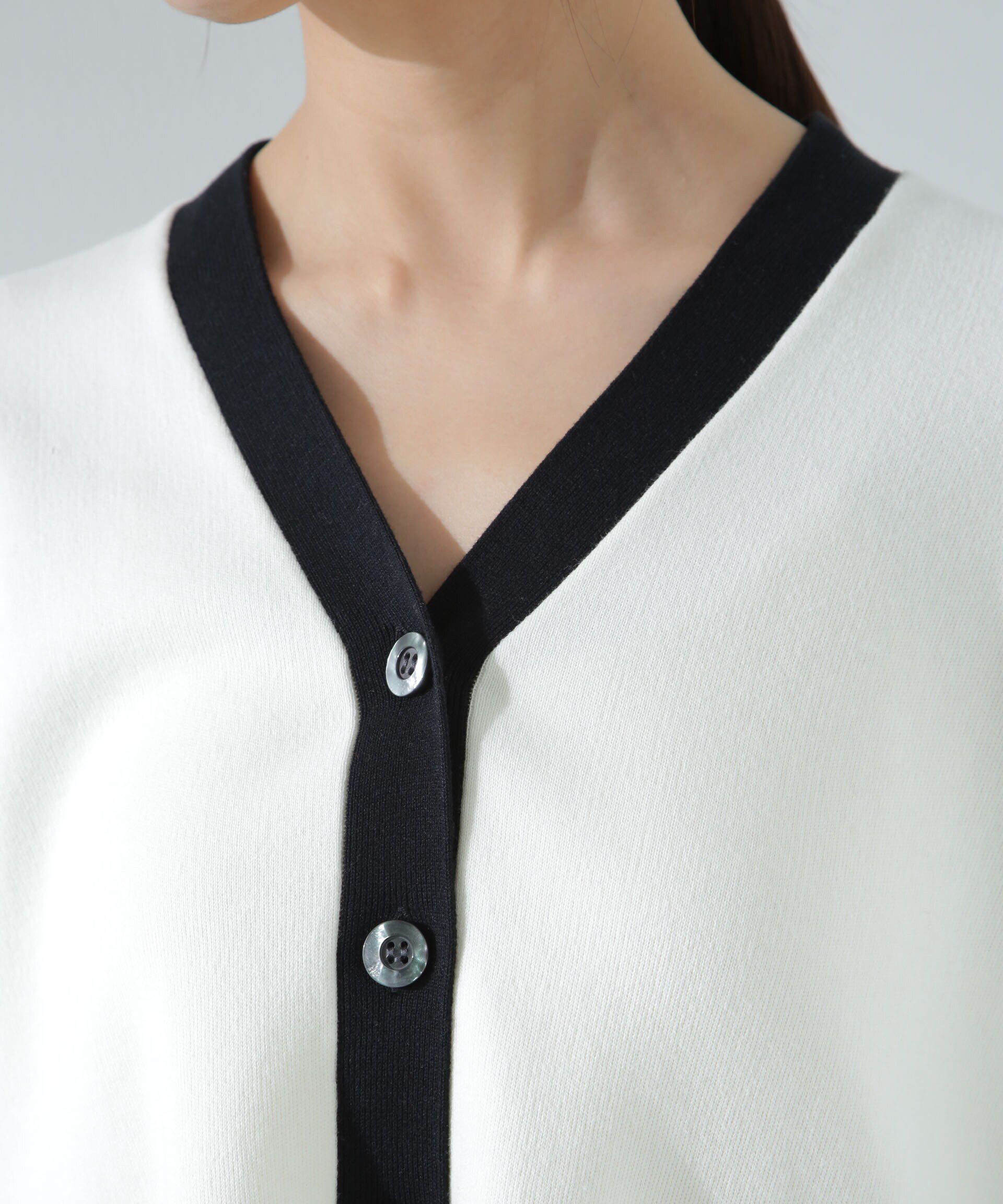 nano･universe「バイカラースムースカーディガン」|ニット・セーター|