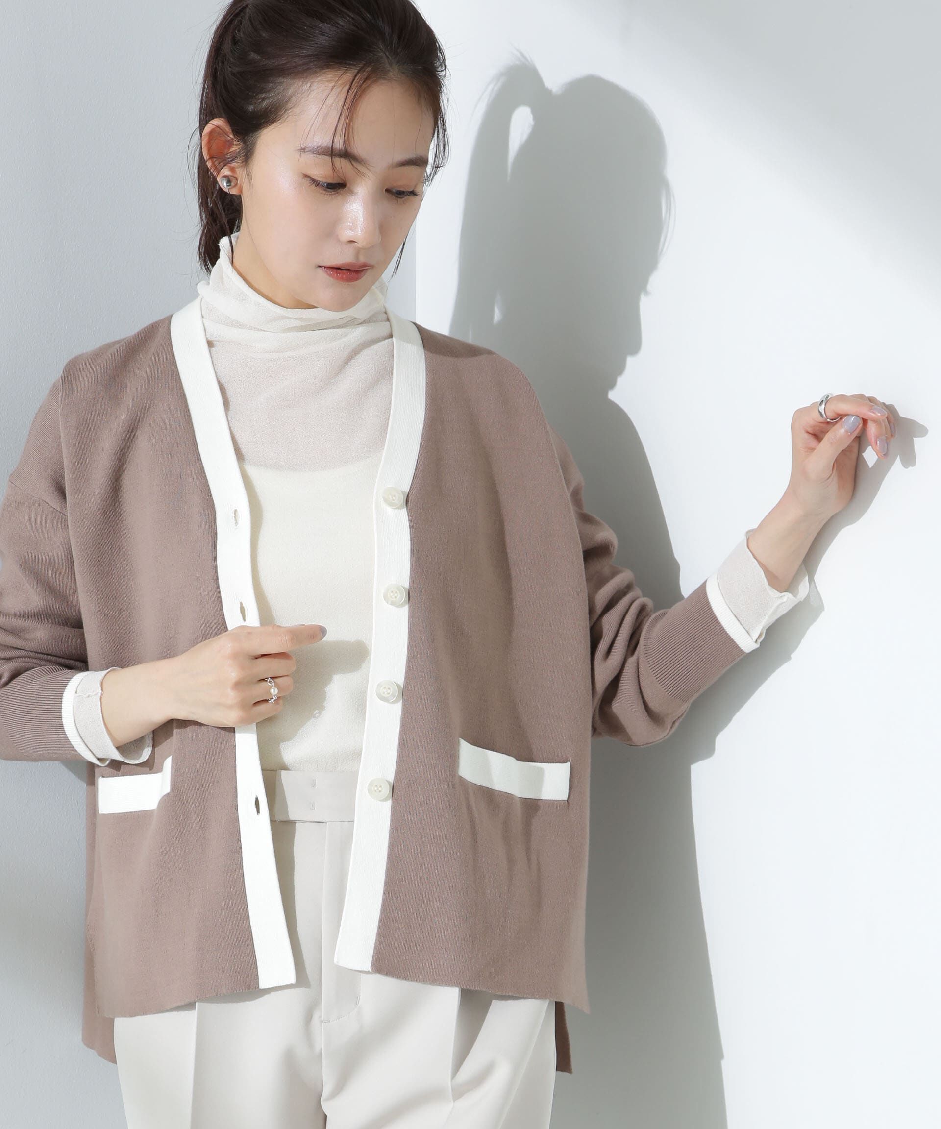 nano･universe「バイカラースムースカーディガン」|ニット・セーター|