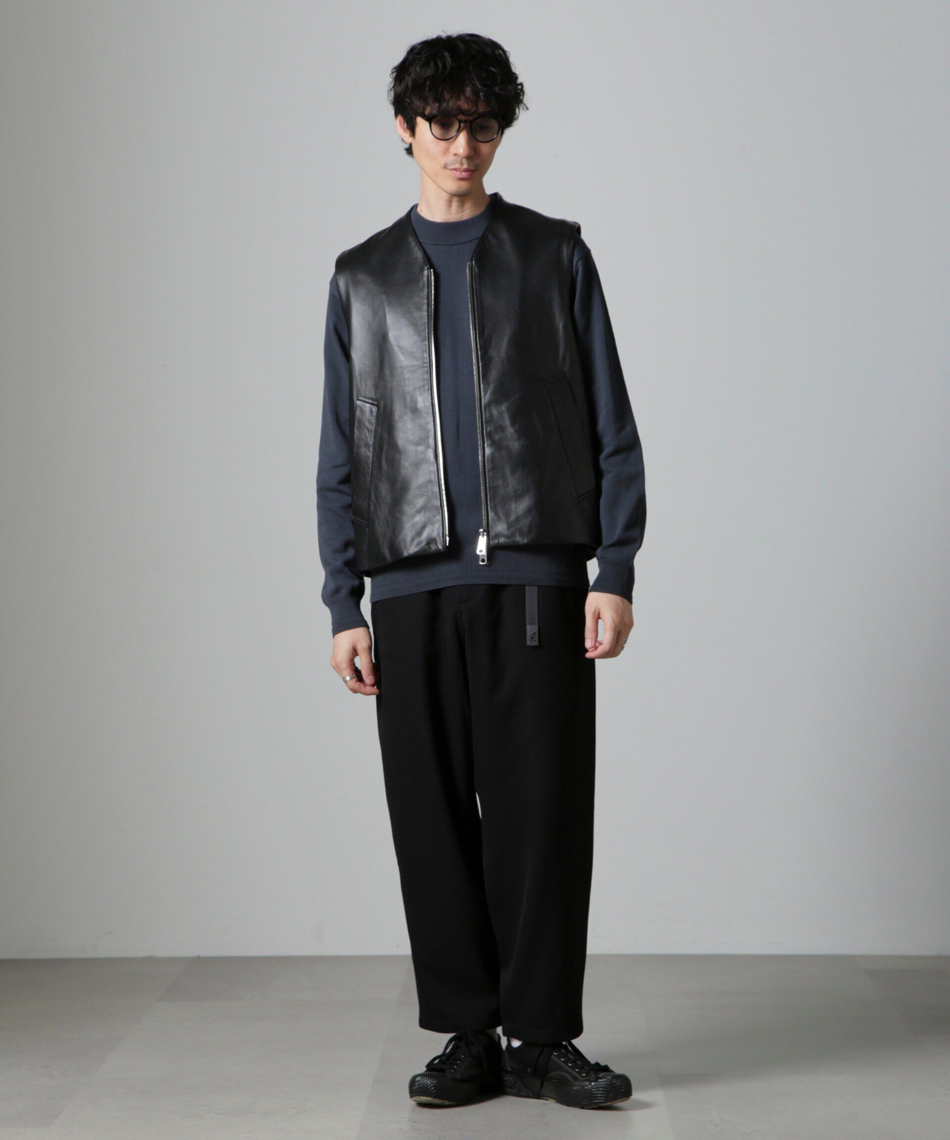 nano･universe「Lamb nappa ジップレザージレ」|ダウンベスト・ベスト|