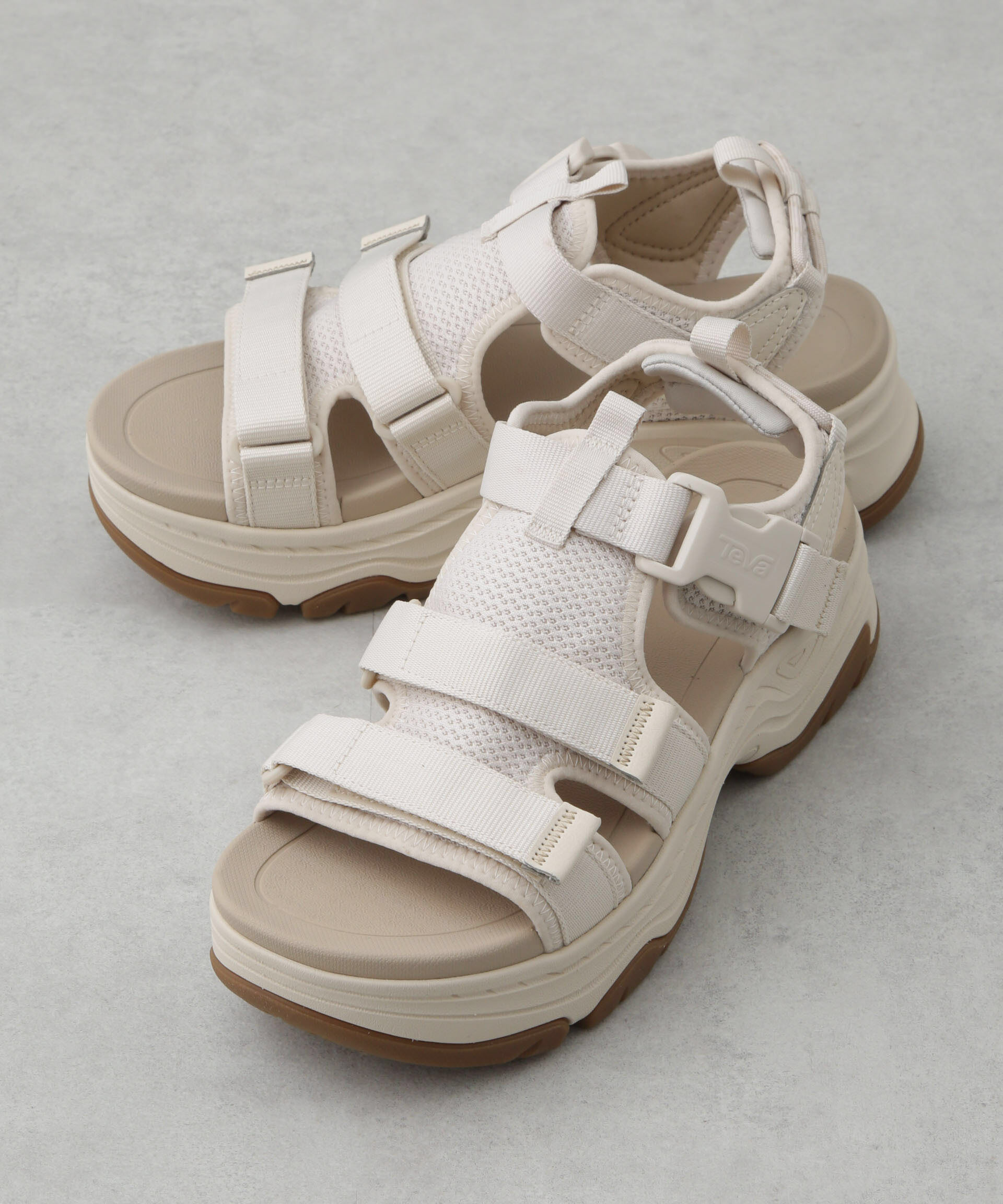 nano･universe「Teva/Hurricane Ampsole Gaila」|サンダル|アイボリー7