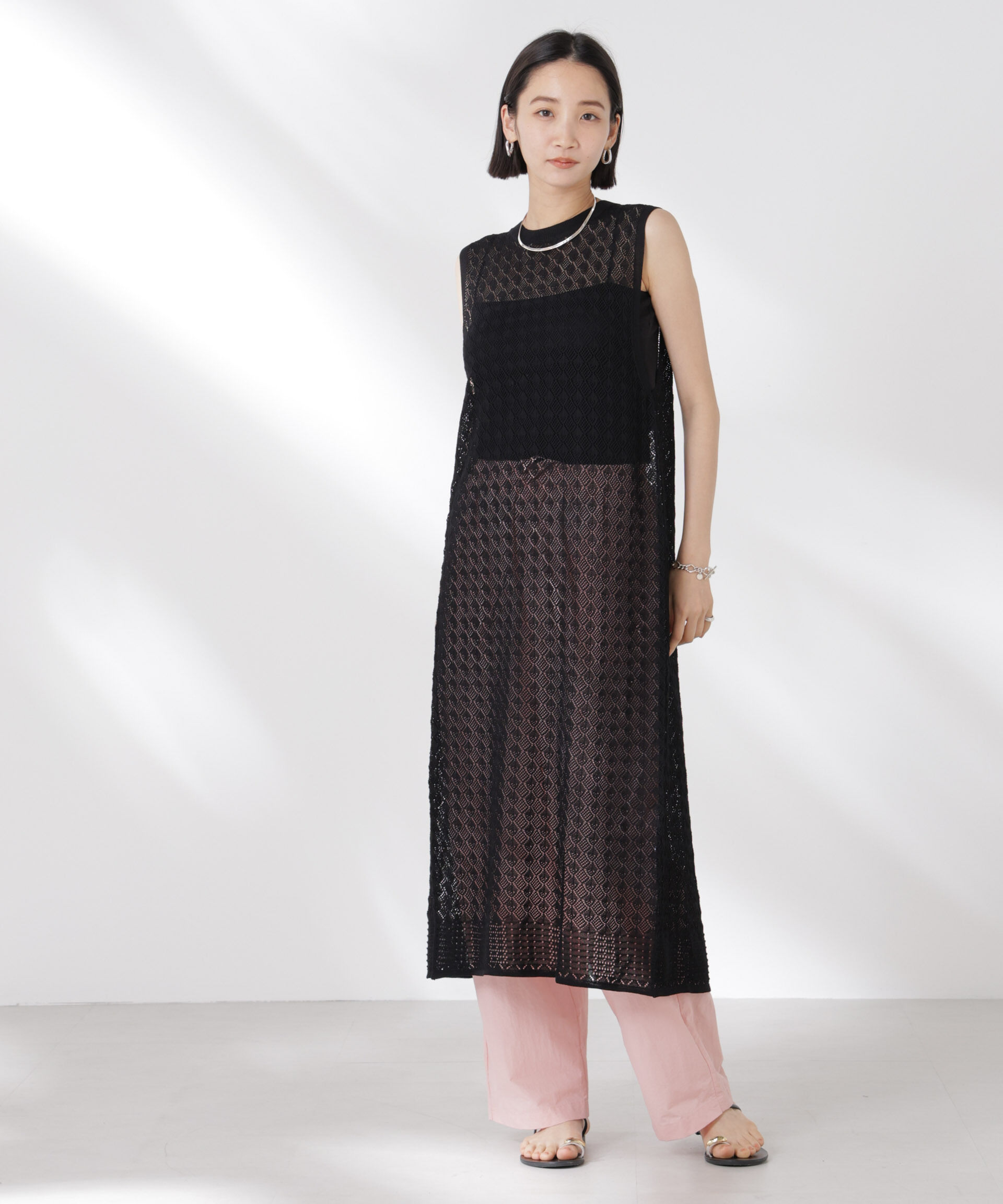 nano･universe「前後2wayダイヤ透かし柄ノースリーブニットワンピース」|ワンピース|