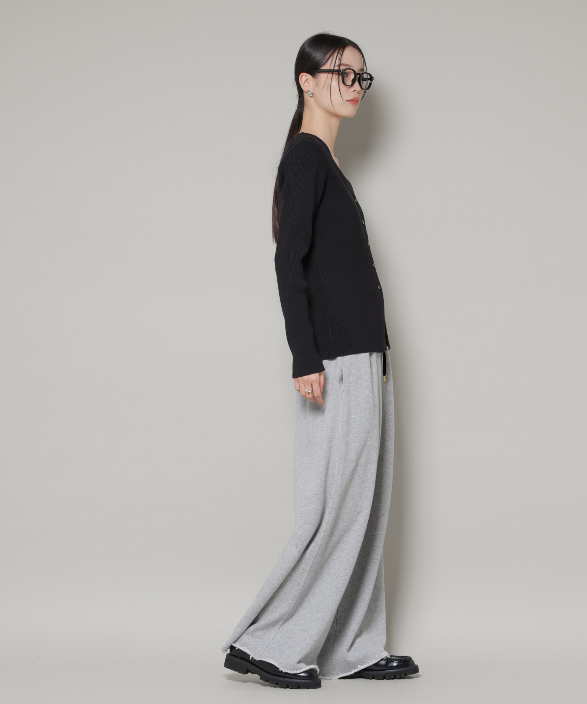 nano･universe「裾スリットVネックリブカーディガン」|ニット・セーター|