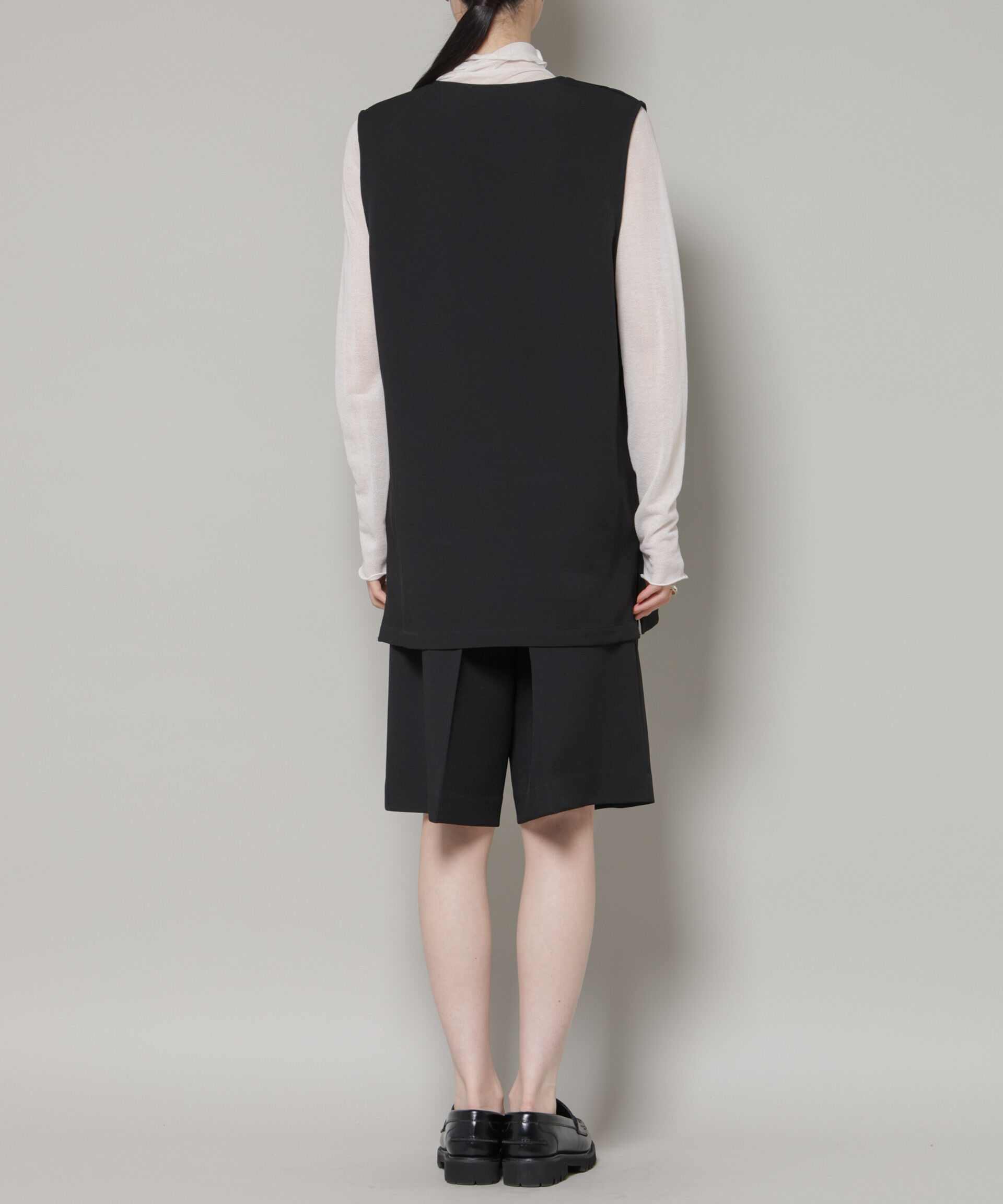 nano･universe「Vネックベスト&times;ハーフパンツ セットアップ」|ワンピース|