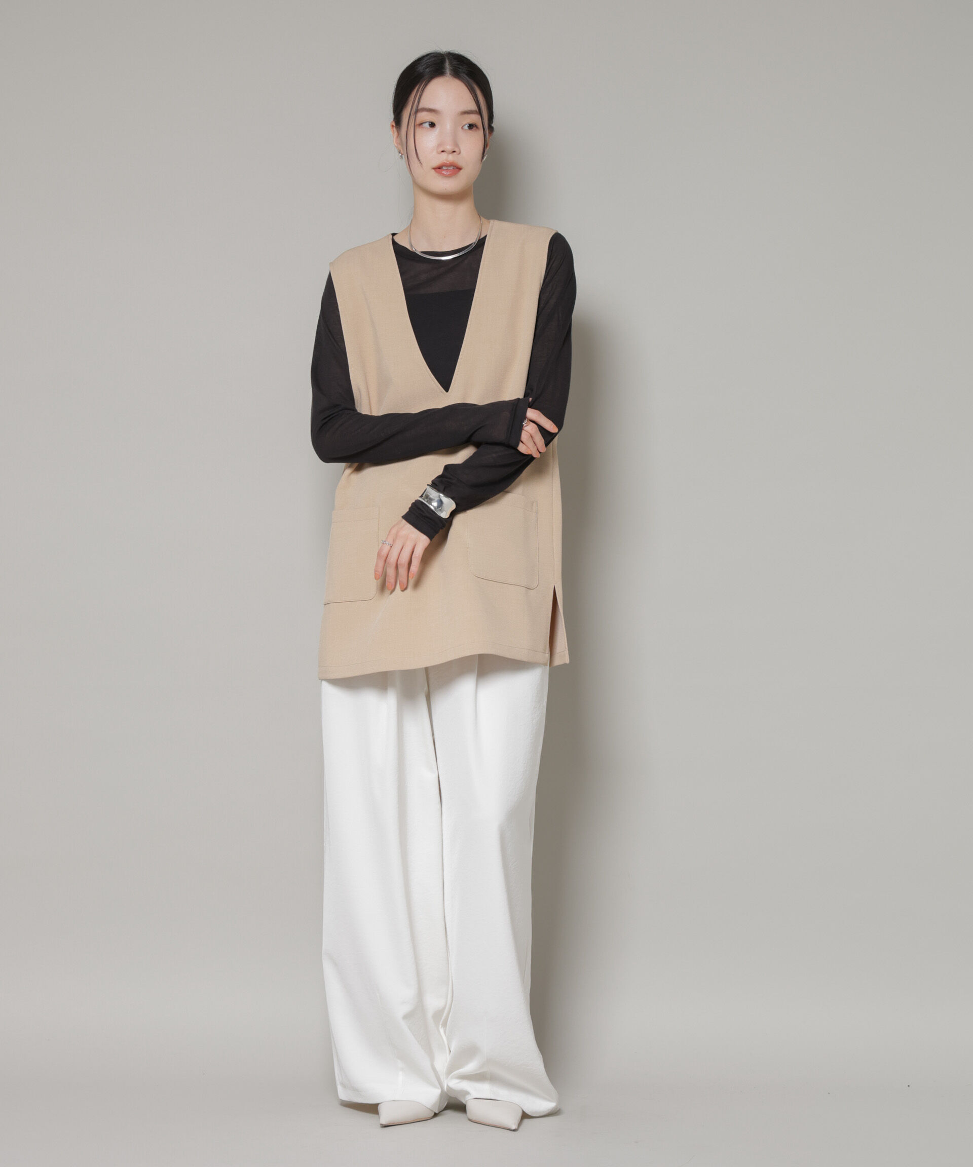 nano･universe「Vネックベスト&times;ハーフパンツ セットアップ」|ワンピース|