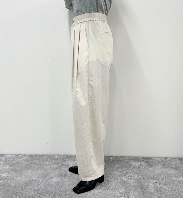 fredy emue「ナイロンギャザータックパンツ」|チノ|