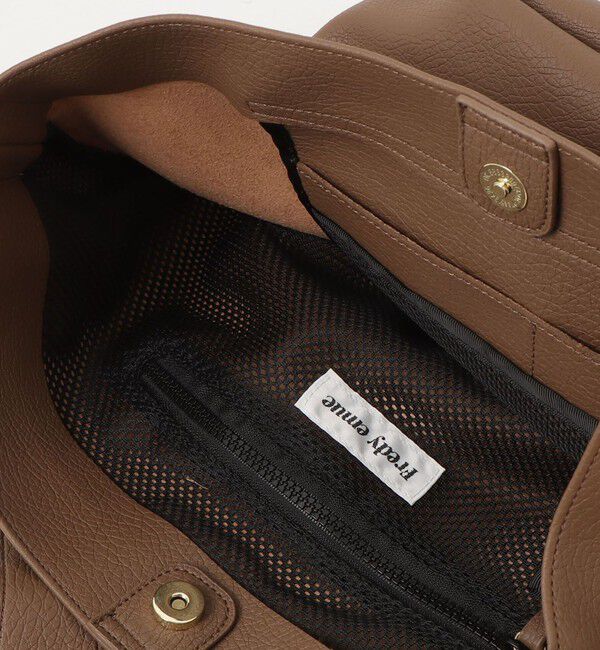 fredy emue「フェイクレザーワンショルバッグ」|ショルダー・メッセンジャー|