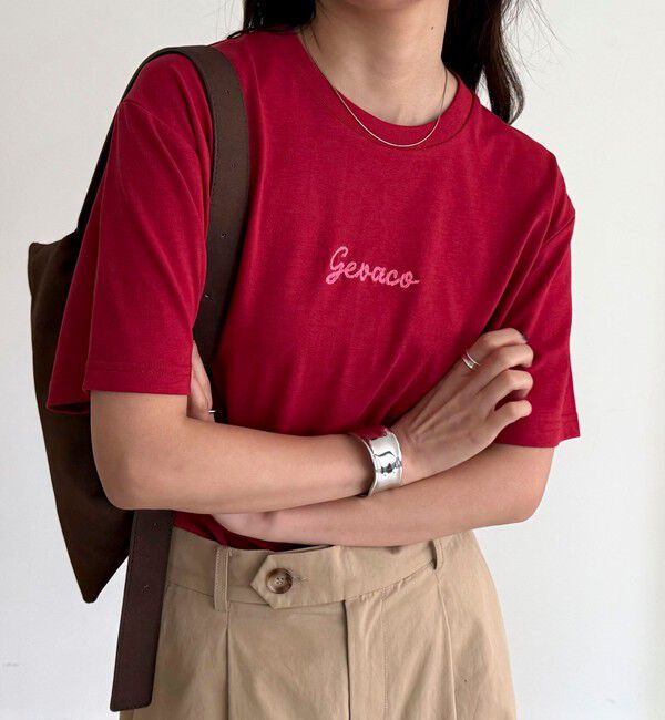fredy emue「【GEVACO/ゲバコ】ワンポイントロゴチェーン刺繍半袖Tシャツ」|Tシャツ・カットソー|レッド
