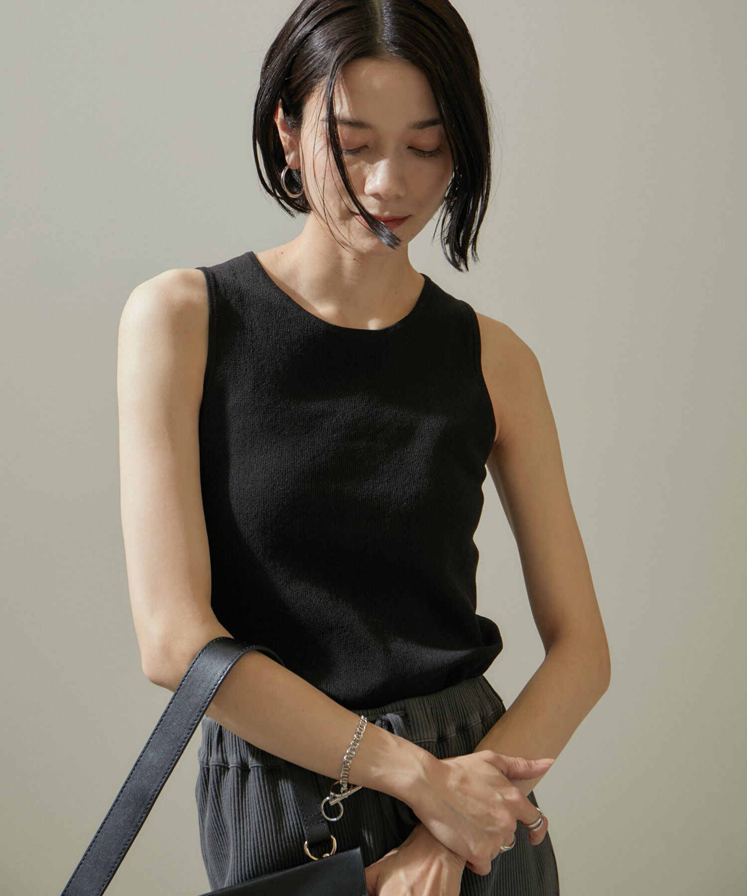 SALON adam et rope'「ドライシアーニットタンクトップ【アンサンブル対応】」|タンクトップ|ブラック(01)