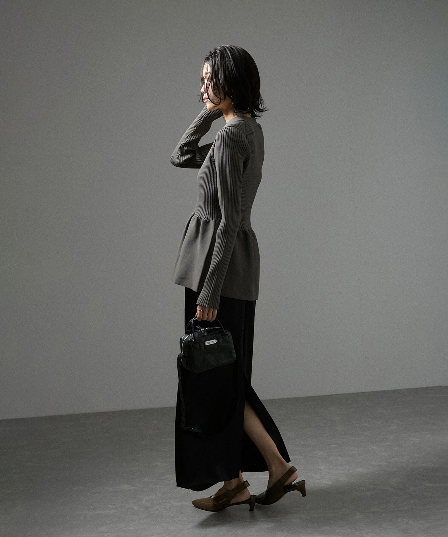 SALON adam et rope'「【追加・サイズ展開あり】シャイニーナロースカート2【洗える】」|スカート|