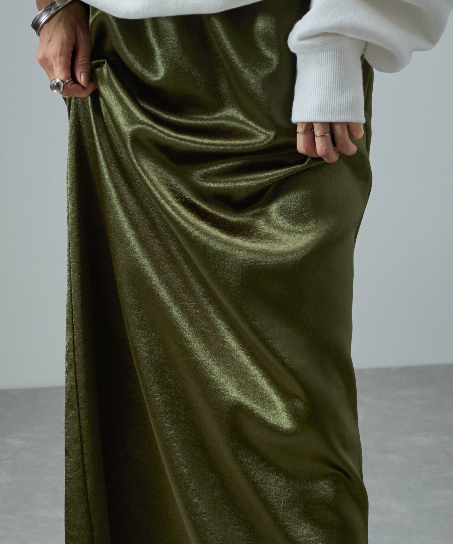 SALON adam et rope'「【追加・サイズ展開あり】シャイニーナロースカート2【洗える】」|スカート|