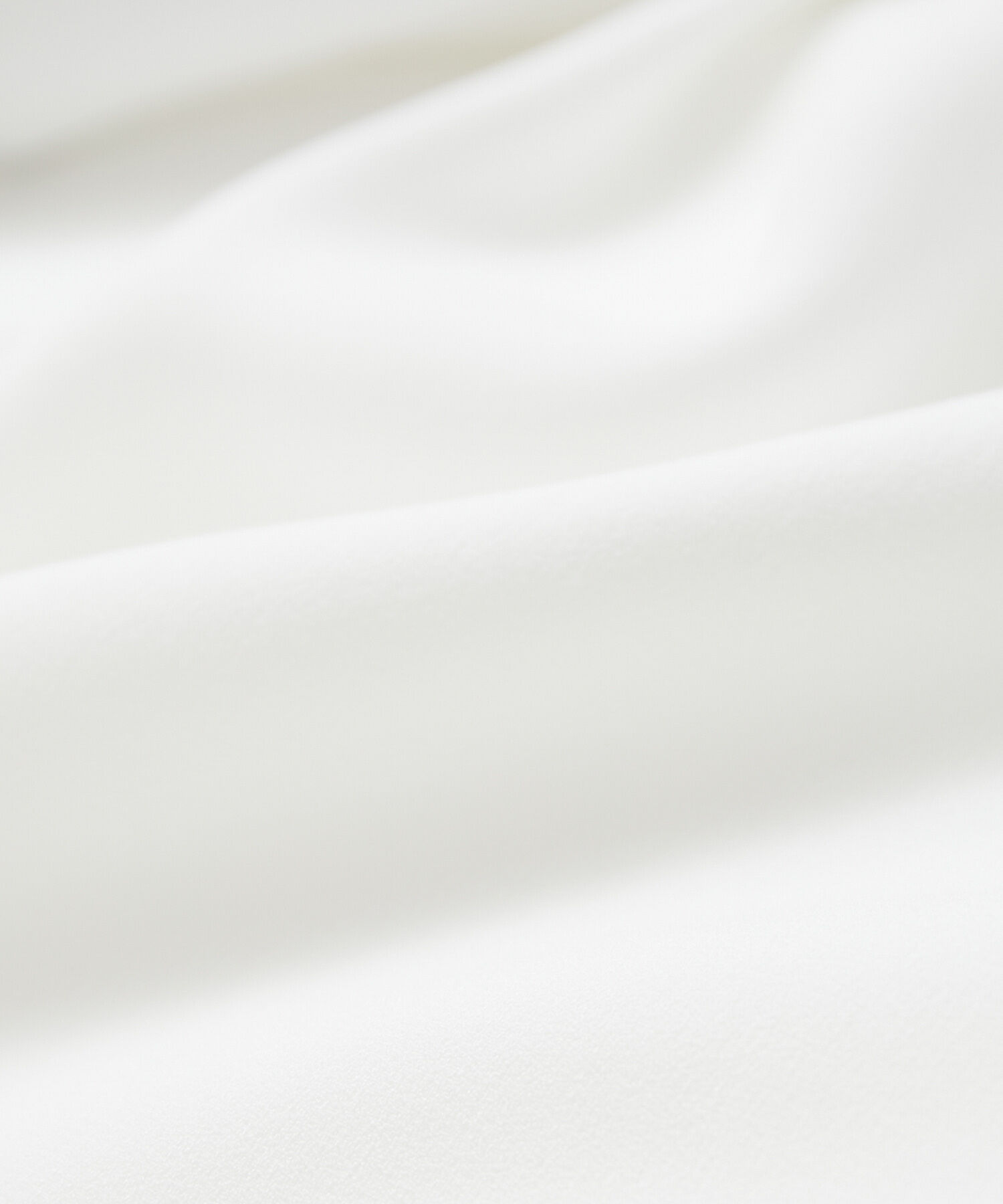 ROPE「【洗える】バックサテンジョーゼットラッフルスリーブブラウス」|シャツ・ブラウス|