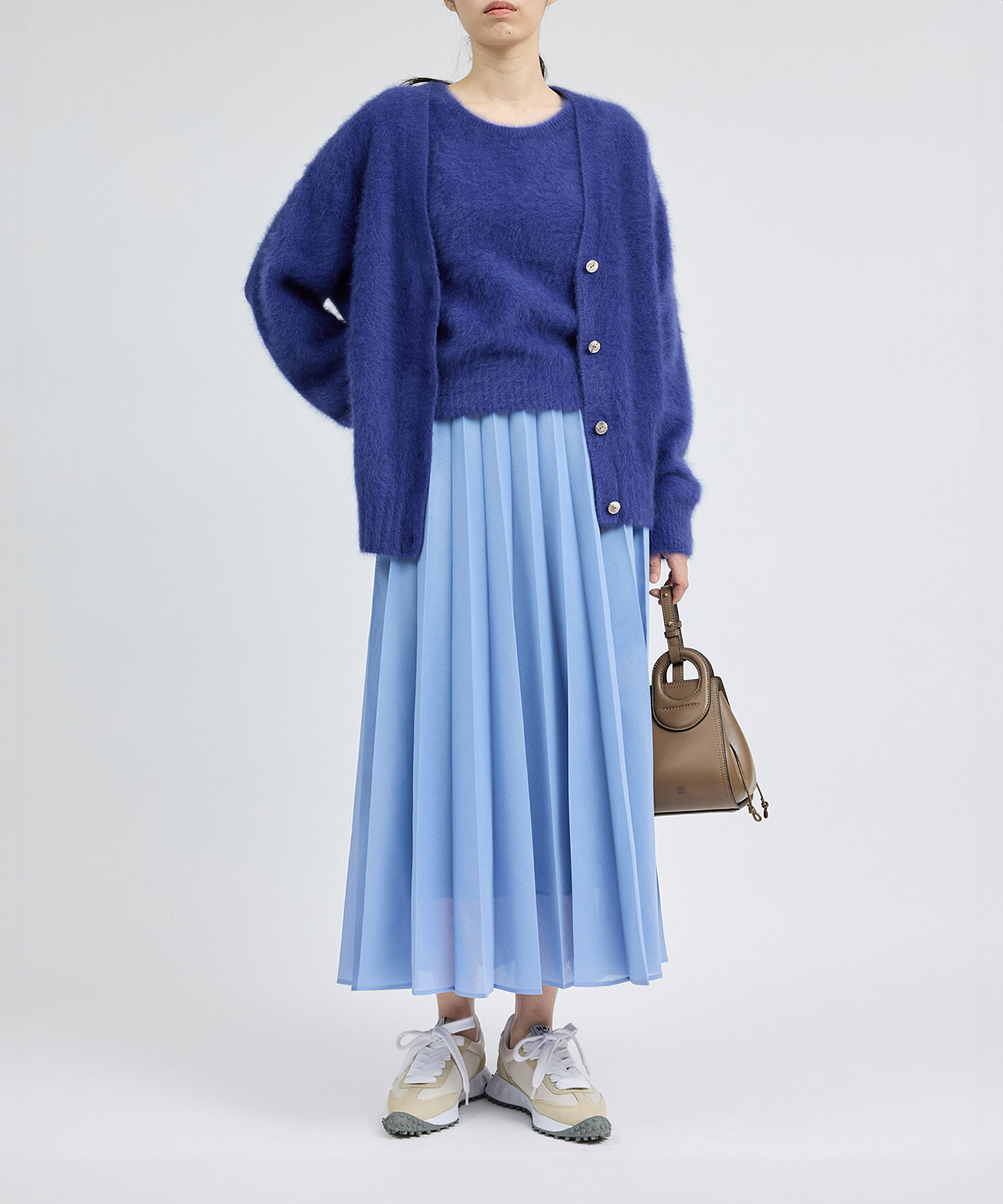 ROPE「フォックスラクーンVネックカーディガン」|カーディガン|