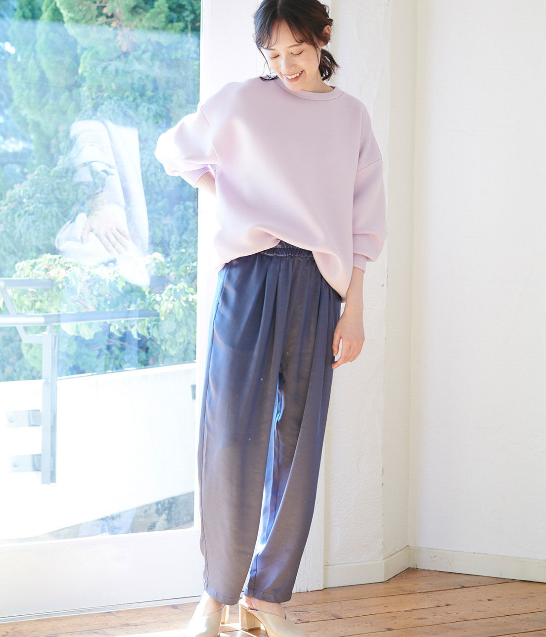 VIS「厚手サテンリラックステーパードパンツ」|その他|